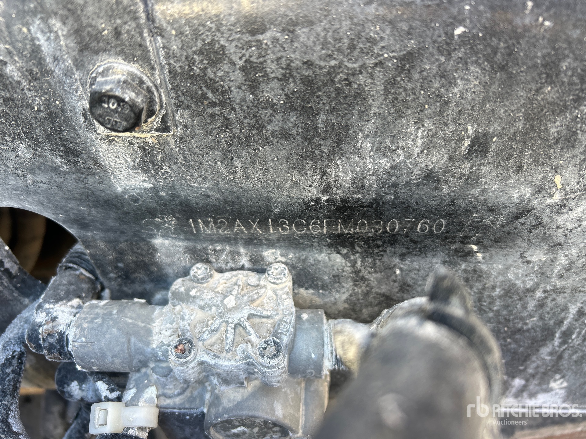 2015 Mack GU813