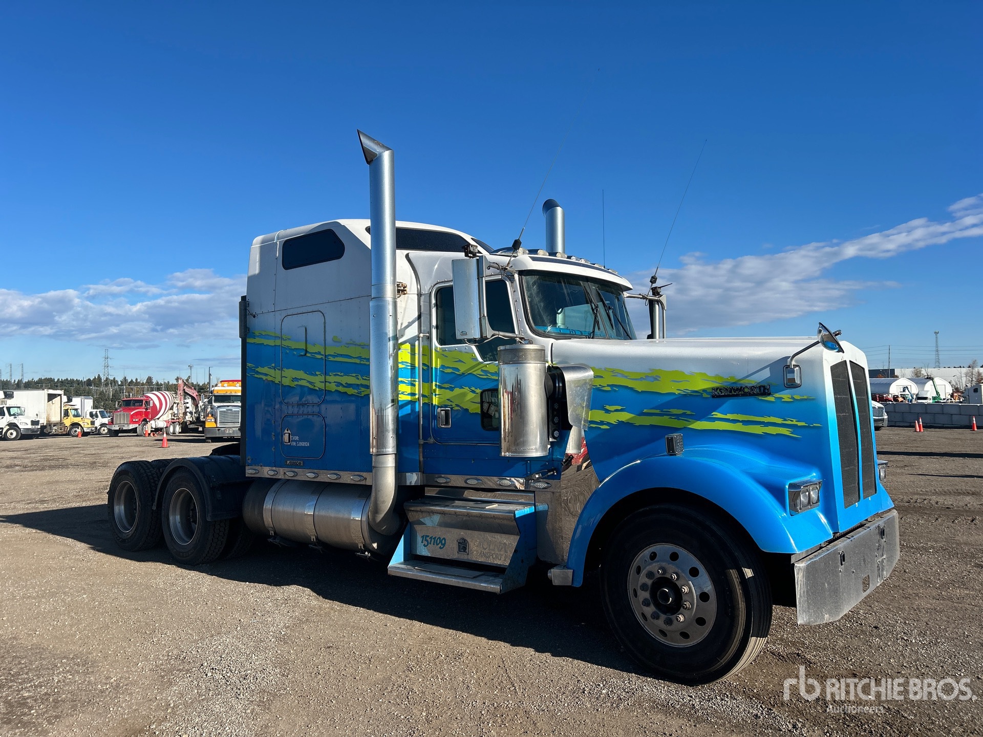 2003 Kenworth W900