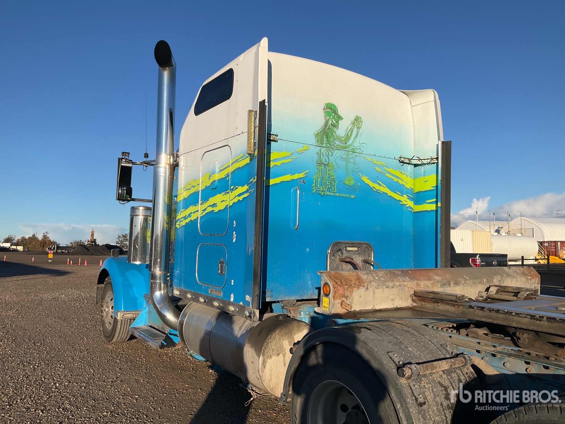 2003 Kenworth W900