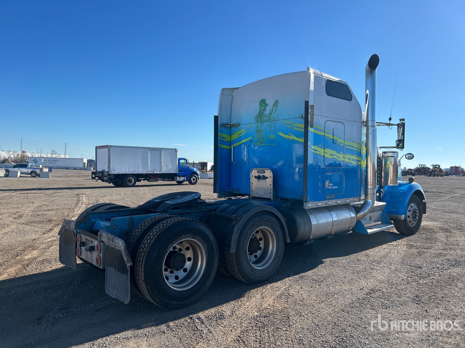 2003 Kenworth W900