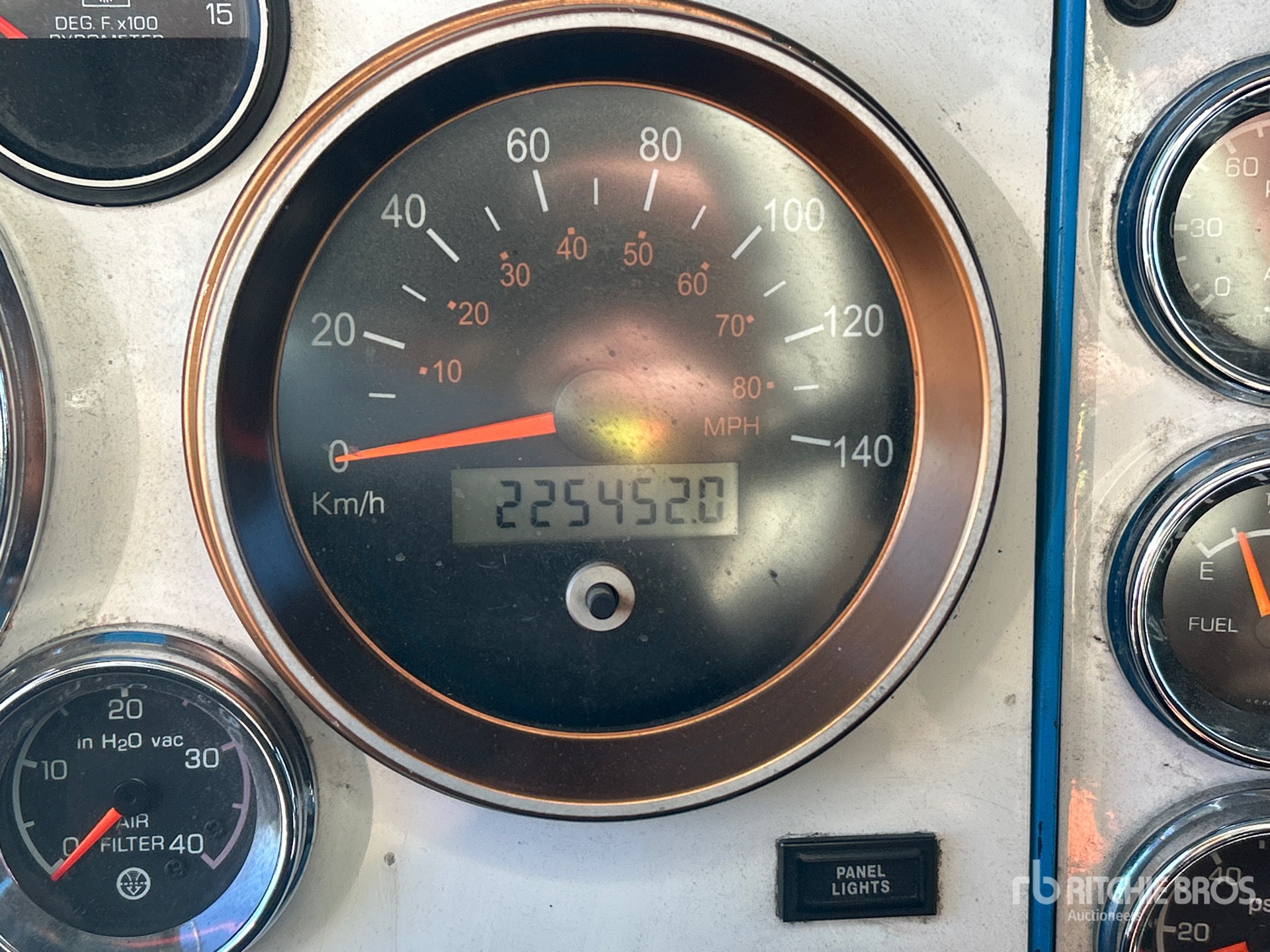 2003 Kenworth W900