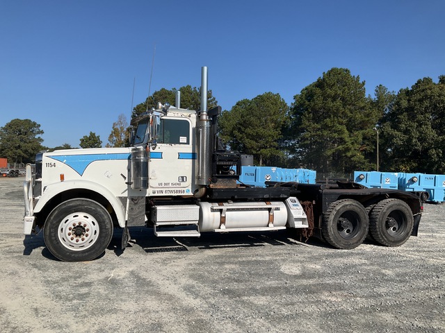 2006 Freightliner Classic 120 6x4 Winch Truck 2006 Freightliner Classic 120 6x4 Winch Truck