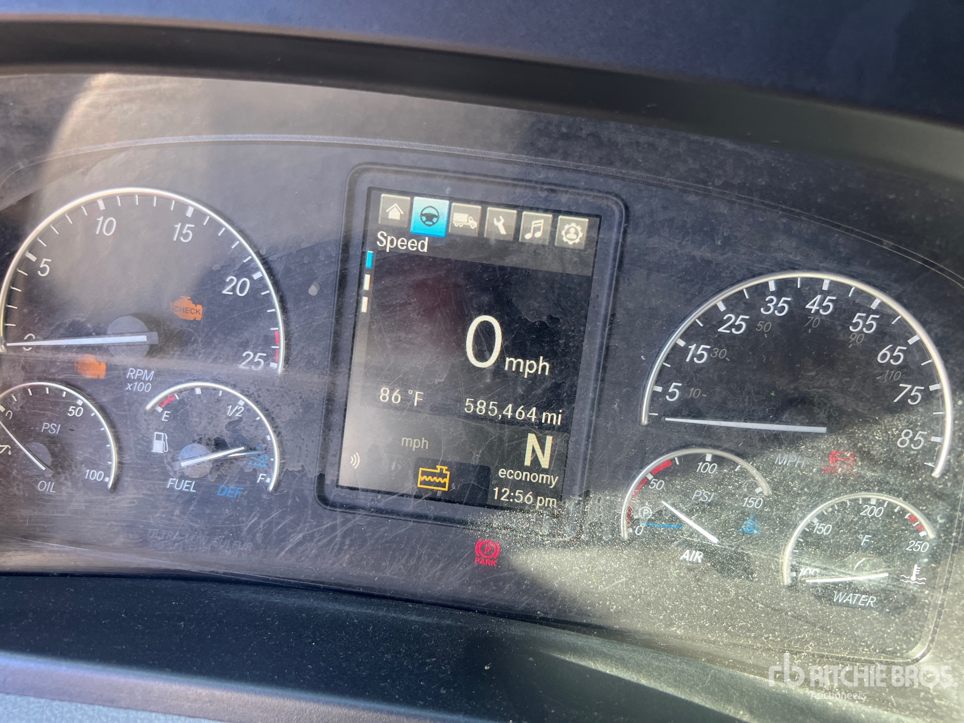 2021 Freightliner CASCADIA 126