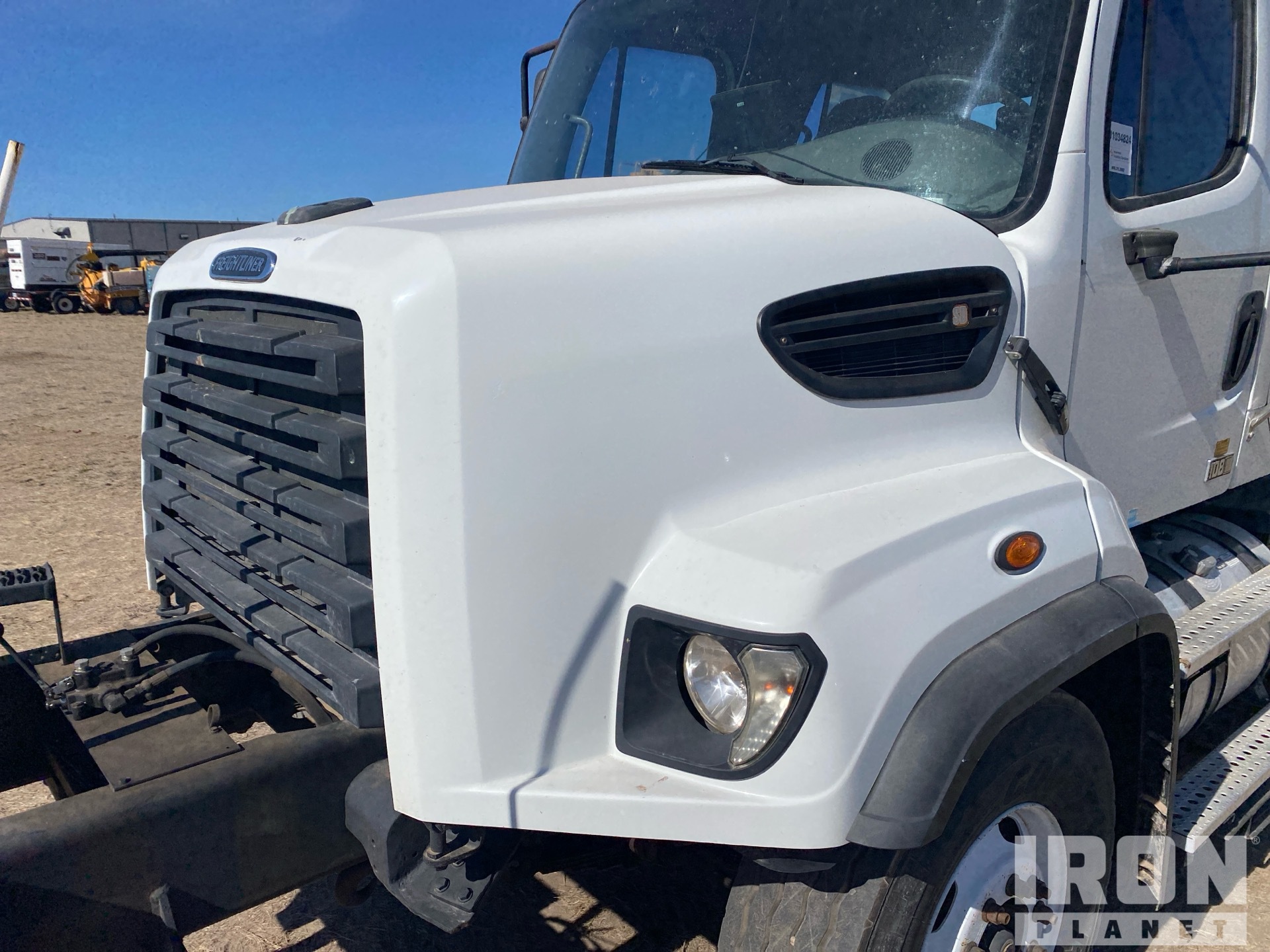 2014 Freightliner 108SD