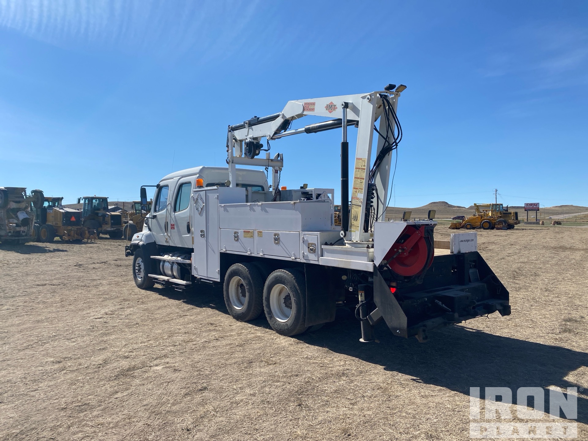2014 Freightliner 108SD