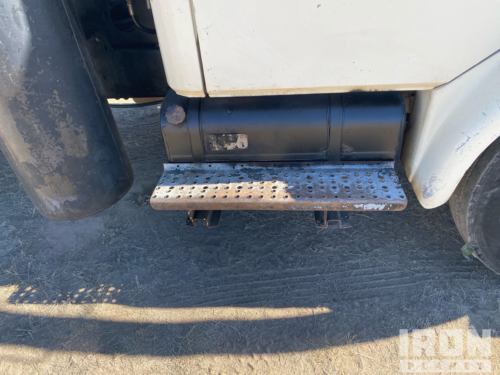 2000 Freightliner FL60