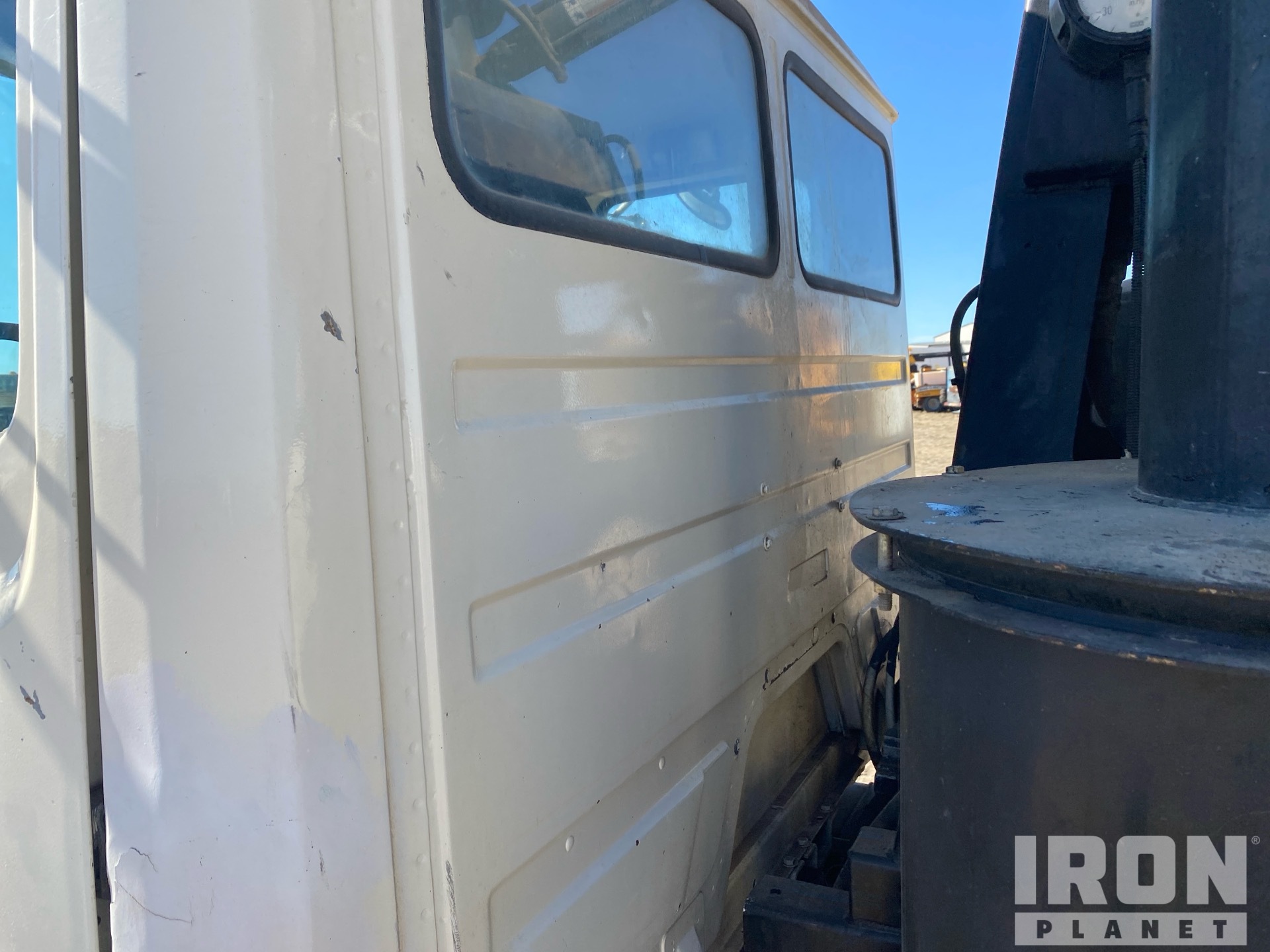 2000 Freightliner FL60