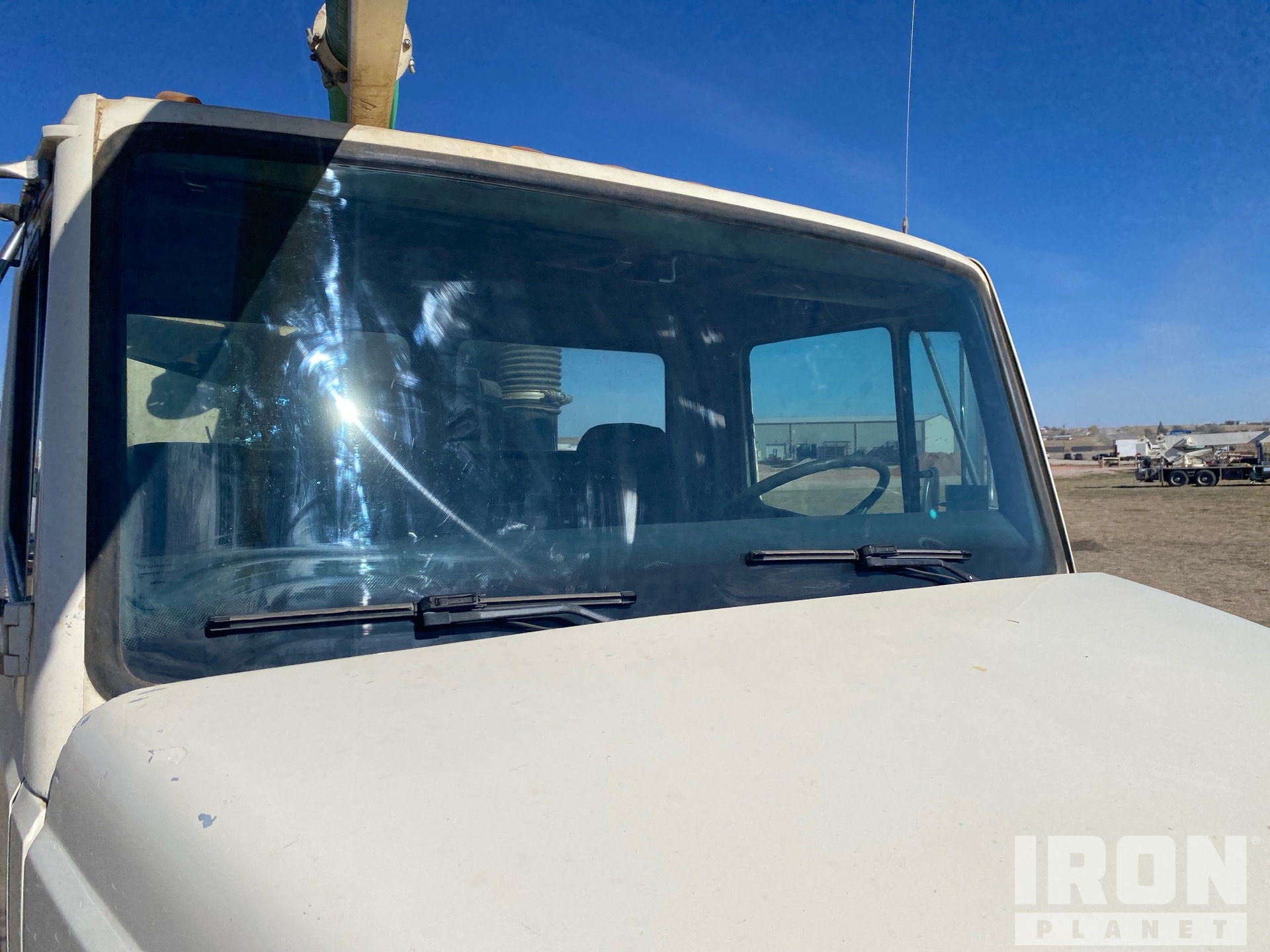 2000 Freightliner FL60