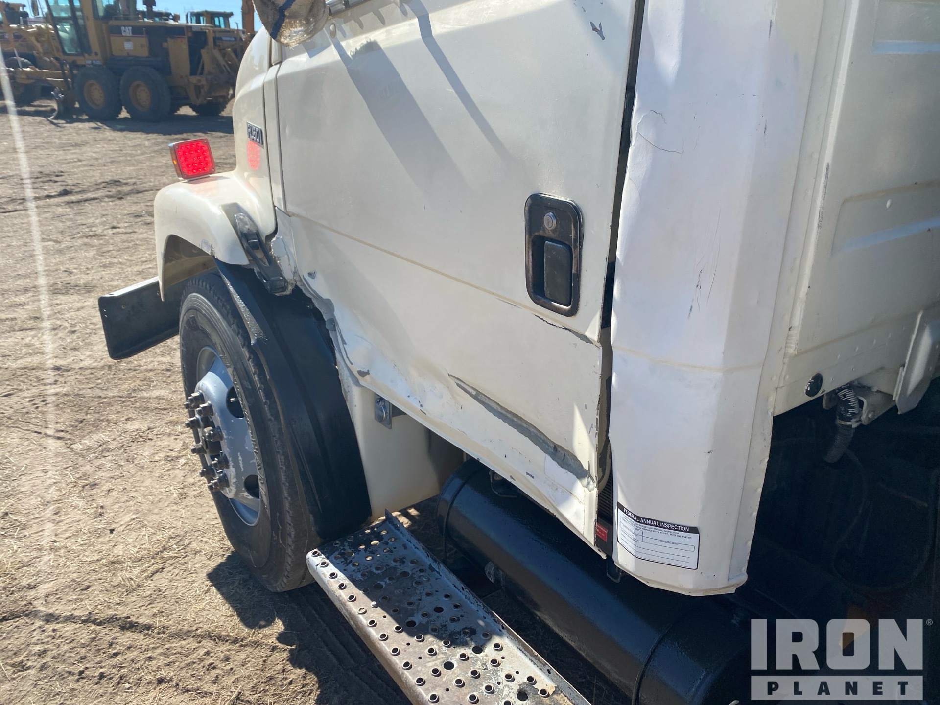 2000 Freightliner FL60