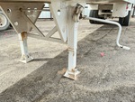 Chassis with Fahrgestell-/Zugstangenheber
