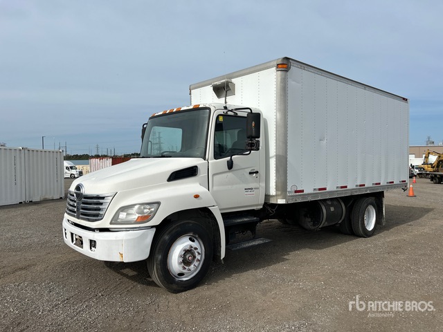 2008 Hino 308 Van Truck