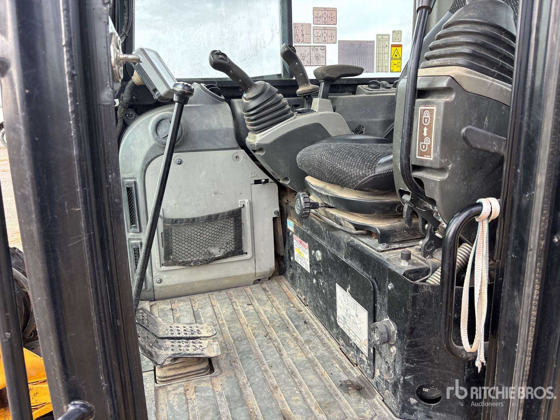 2018 Caterpillar 303.5E2 CR