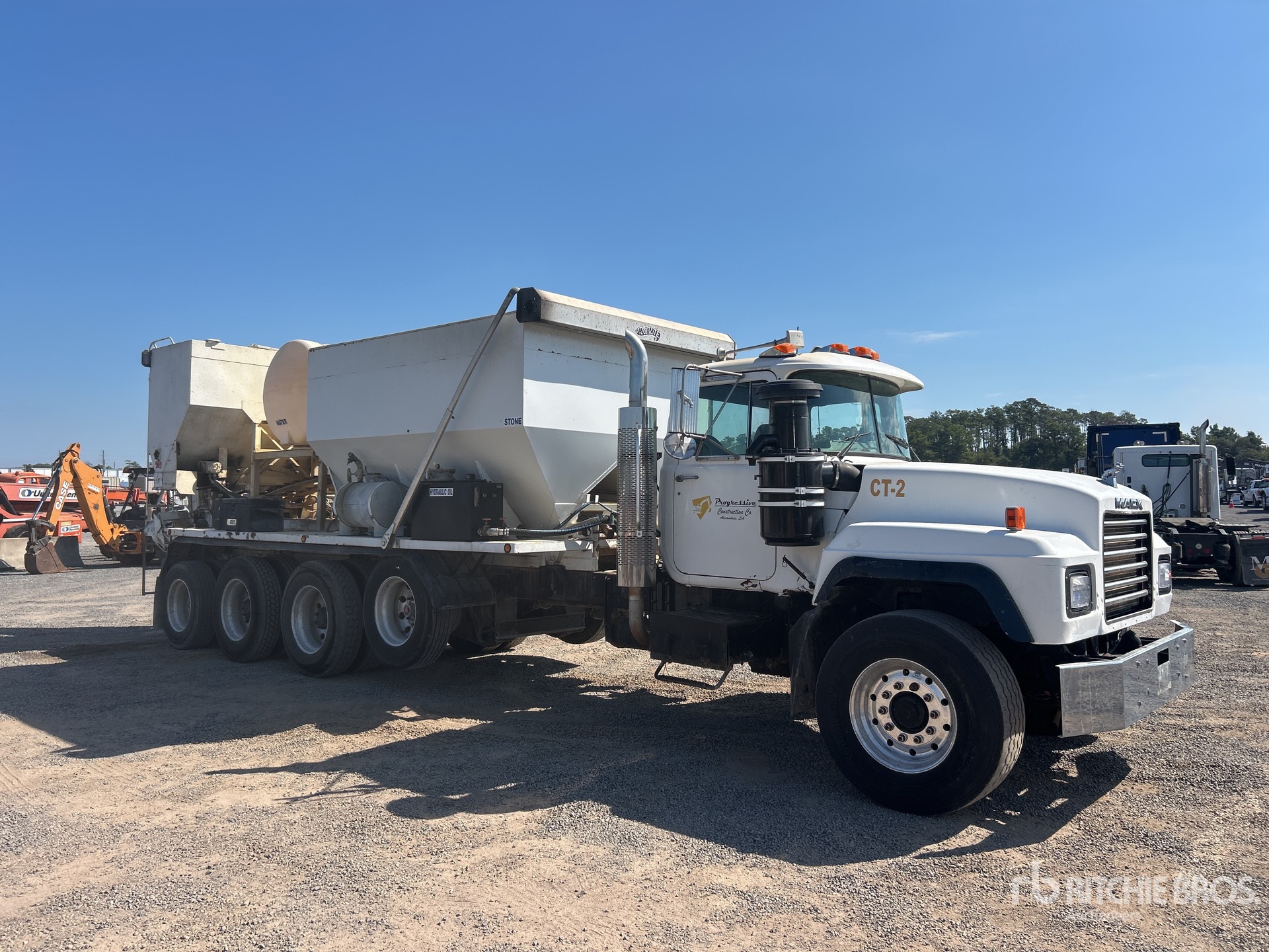 1999 Mack RD688S