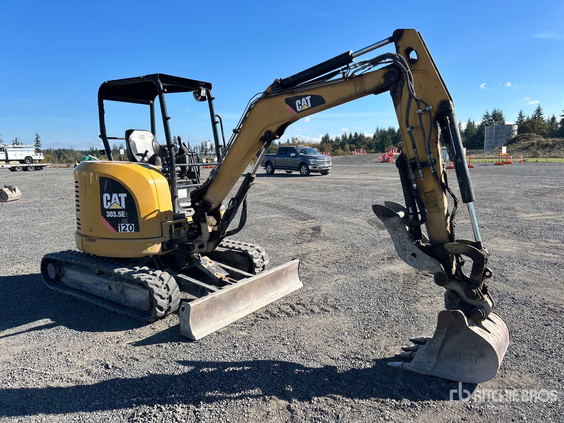 2017 Caterpillar 303.5E2 CR