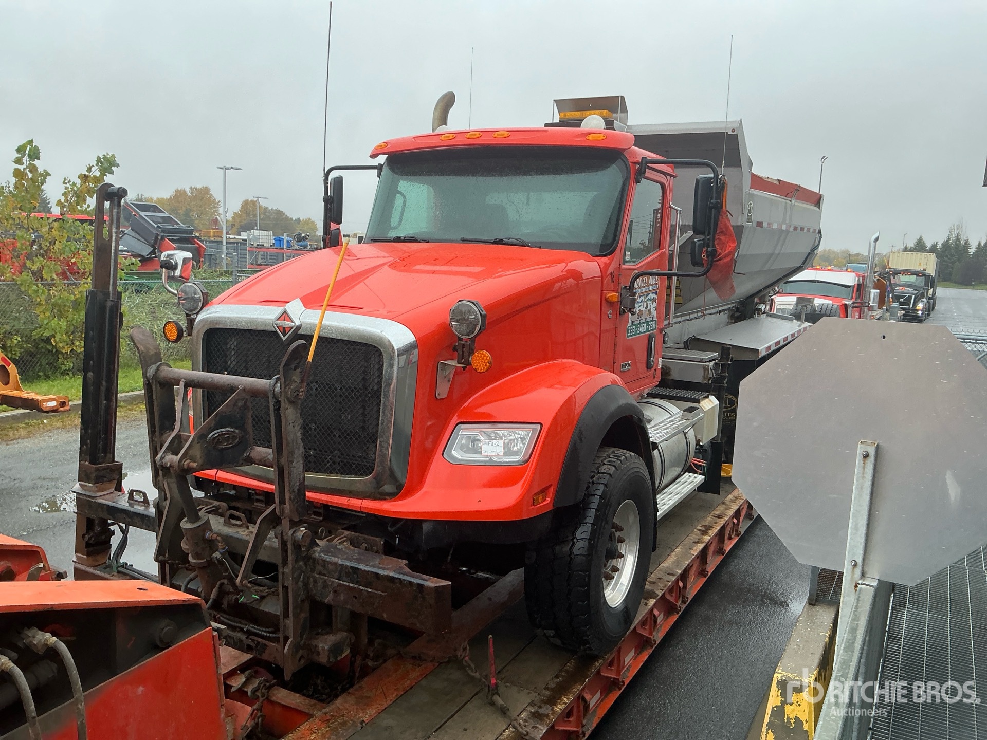 2019 International HX620
