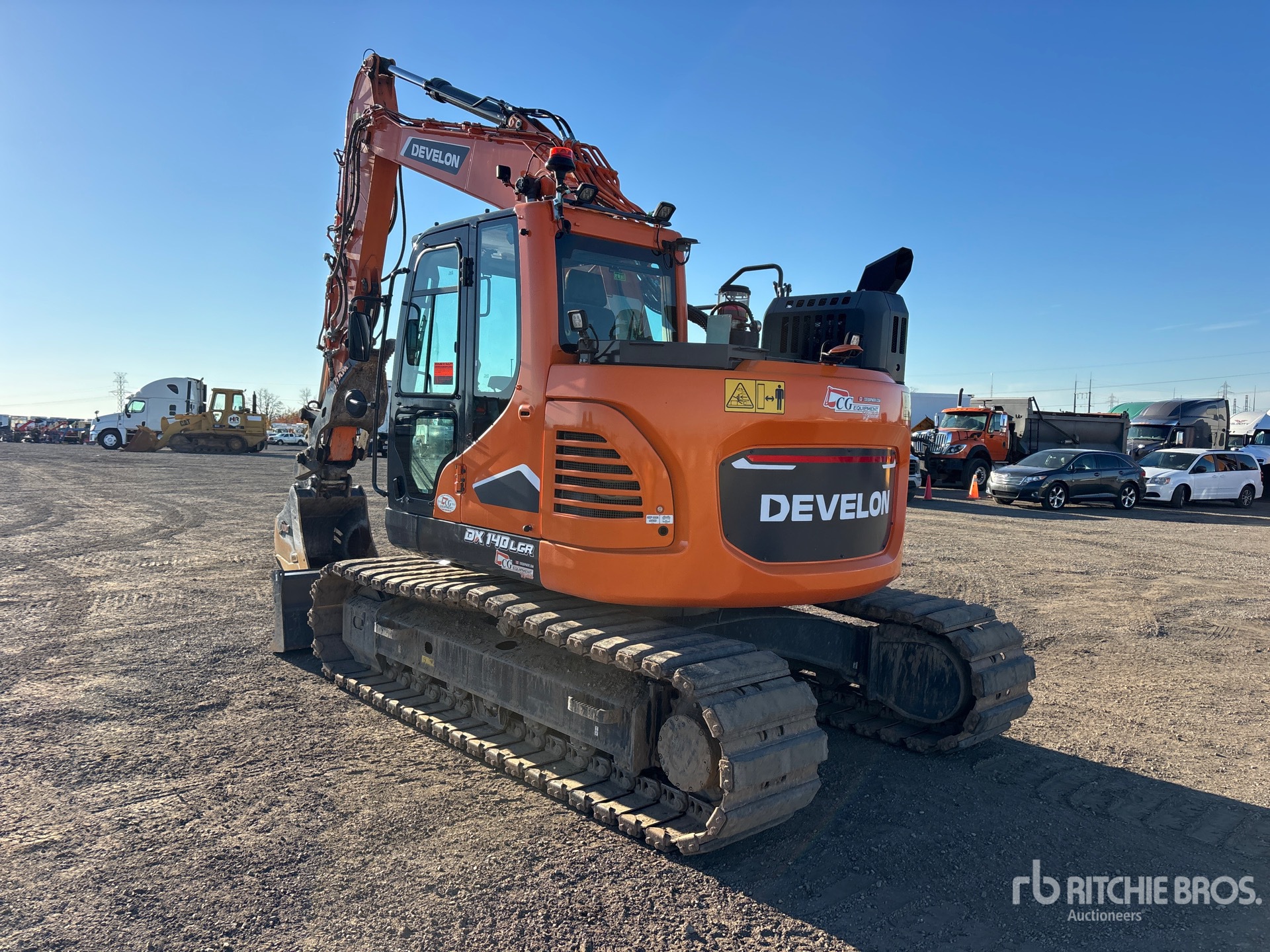 2023 Develon DX140LCR-7