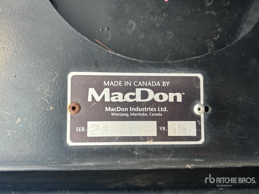 2011 Macdon FD70
