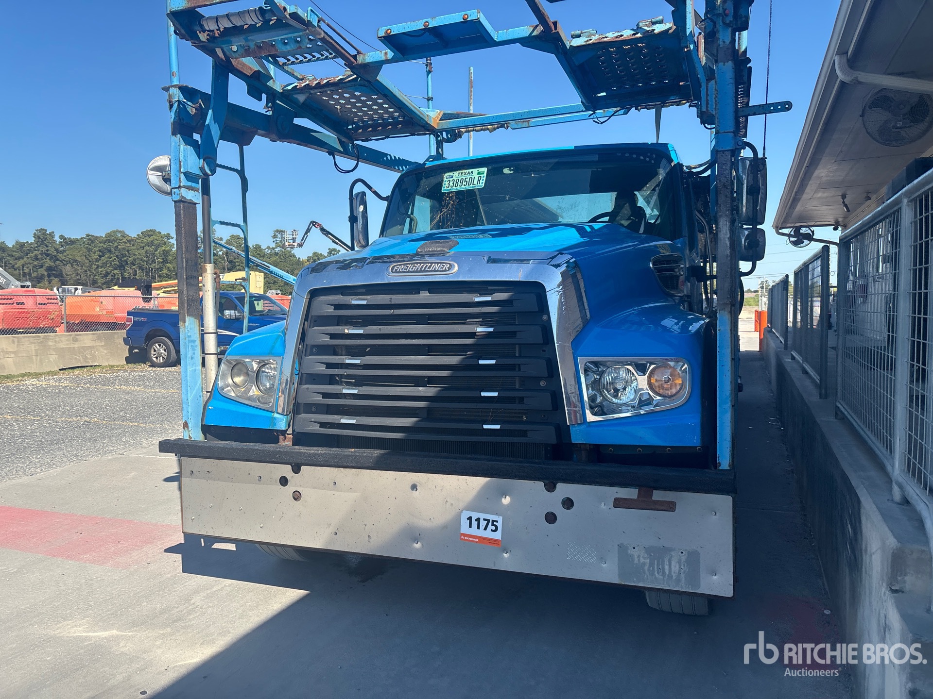 2014 Freightliner 114SD