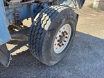 Underbody with Right Steer Tire