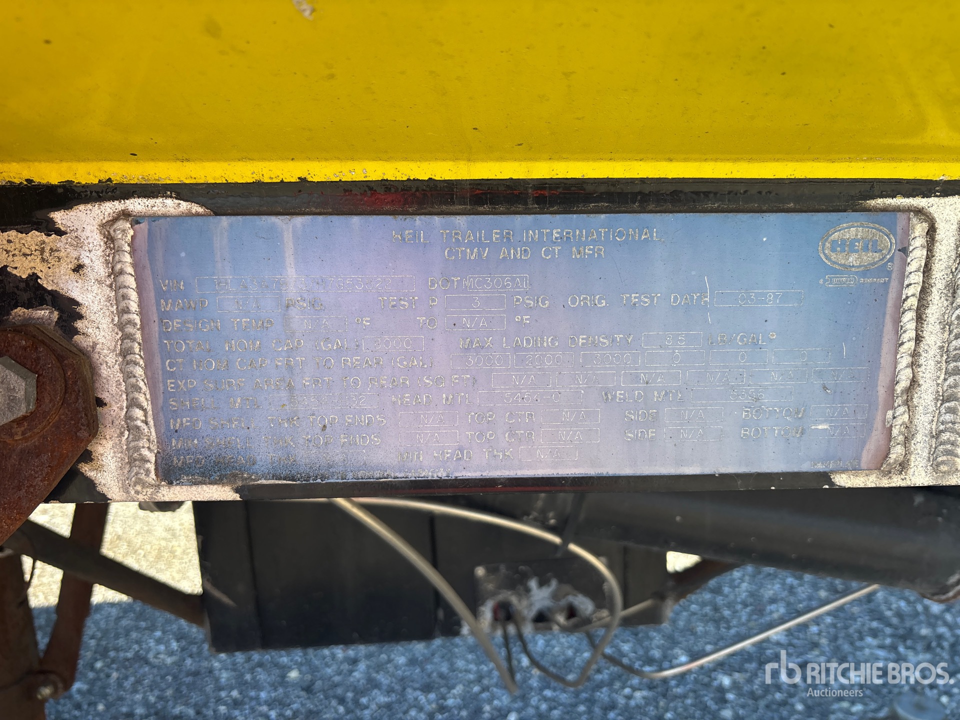 1987 Heil 8000 gal T/A