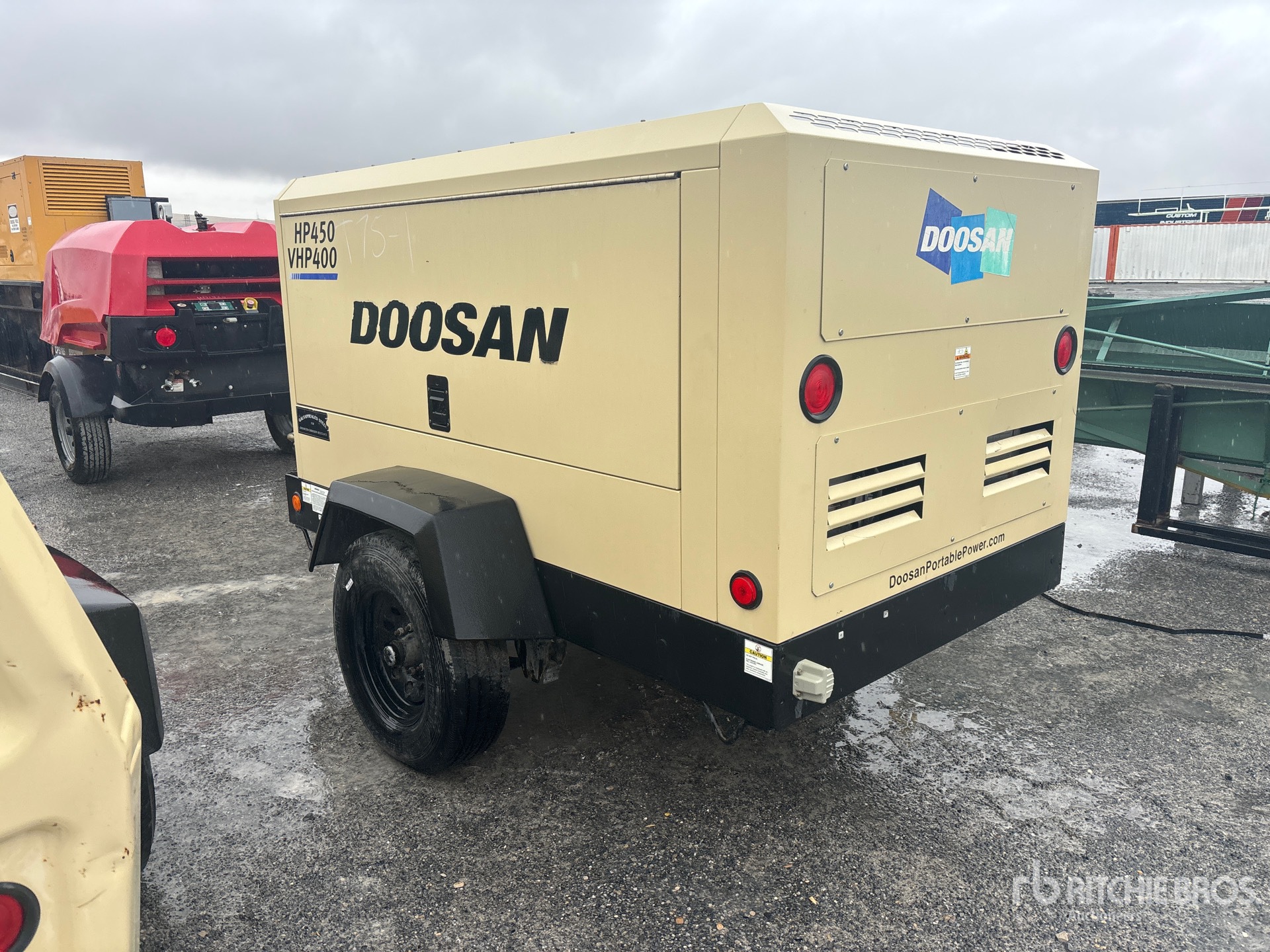 2019 Doosan Portable Power HP450/VHP400