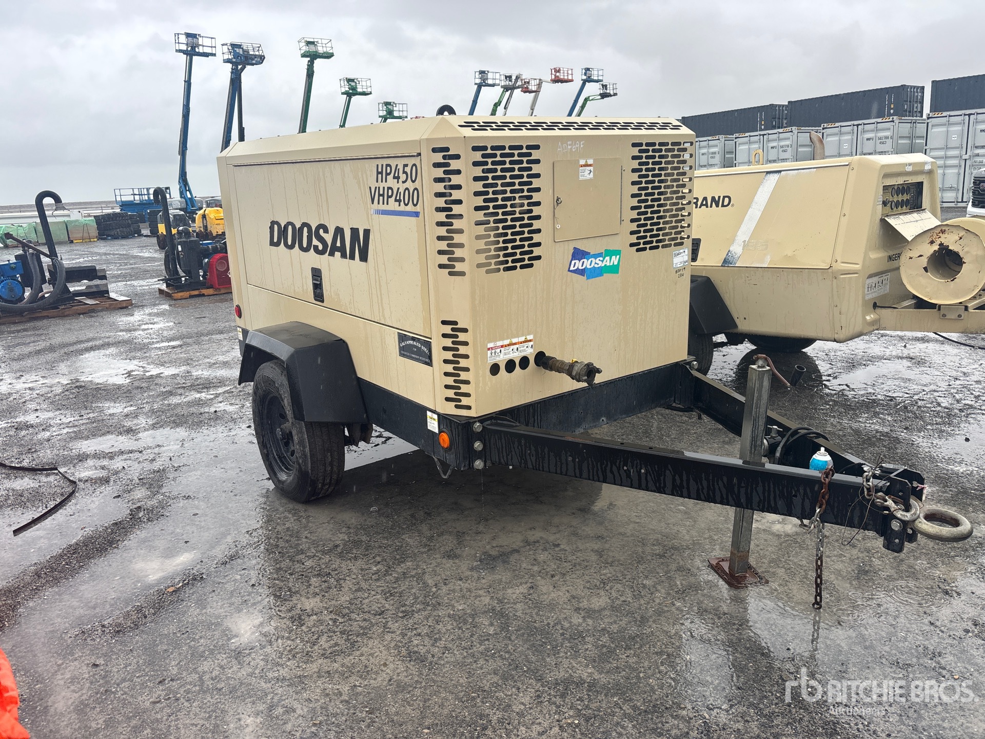 2019 Doosan Portable Power HP450/VHP400