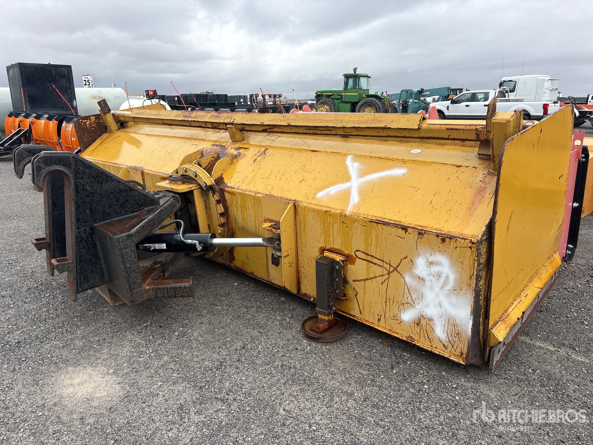 Rylind 16 FT 8 IN 16 FT HYDRAULIC