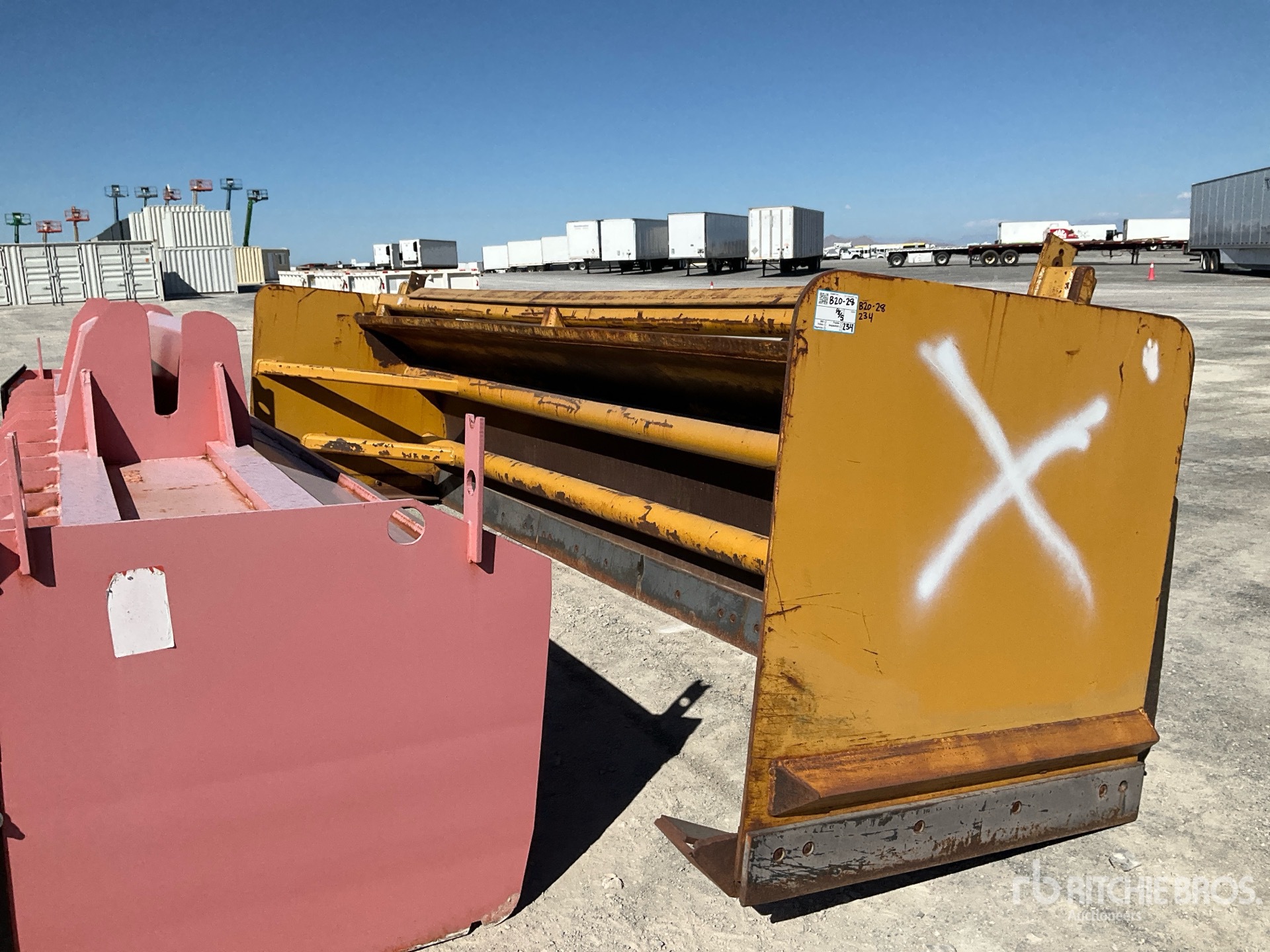 Rylind 16 FT 8 IN 16 FT HYDRAULIC