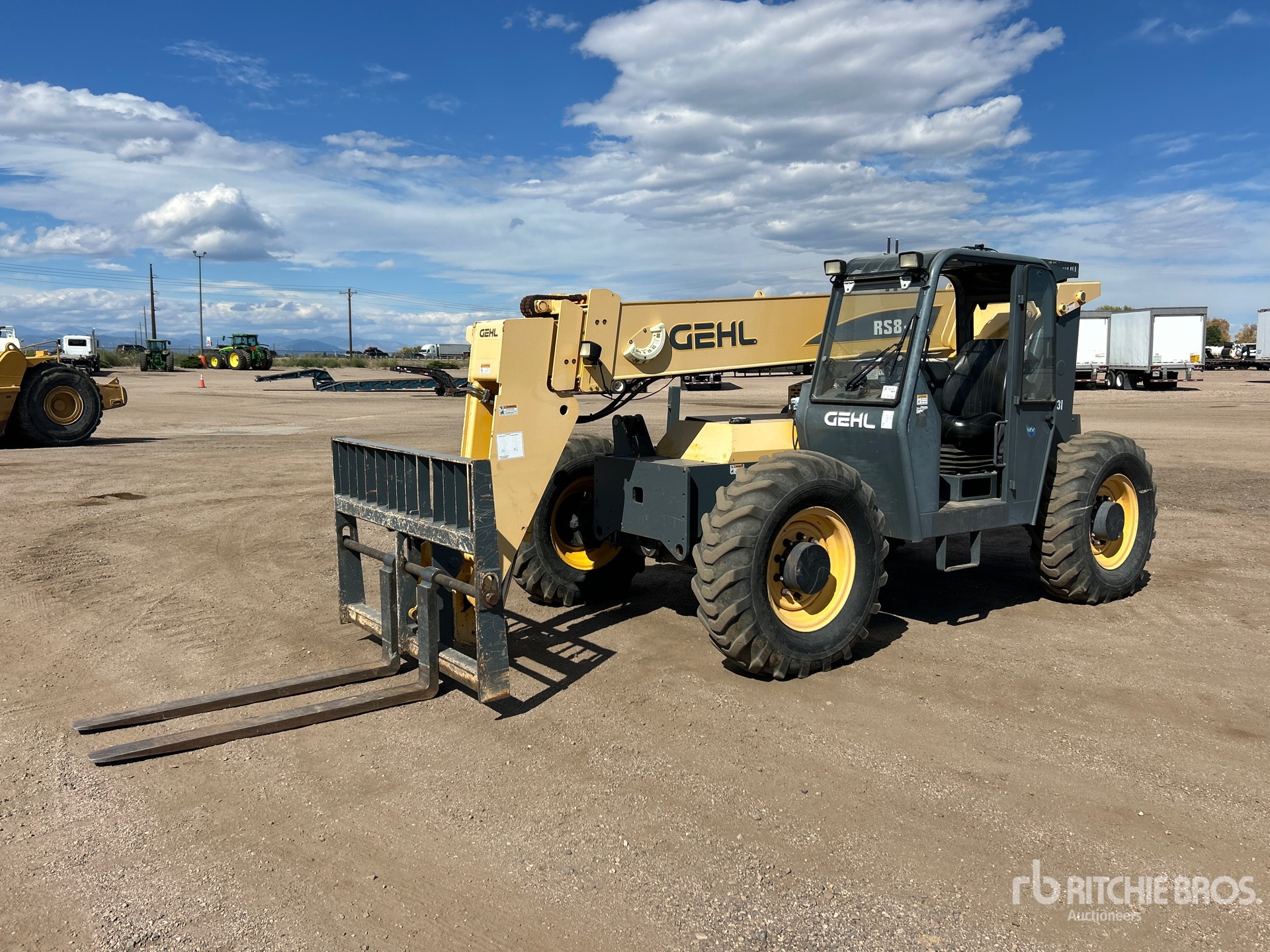 Photo of 2014 Gehl RS8-42