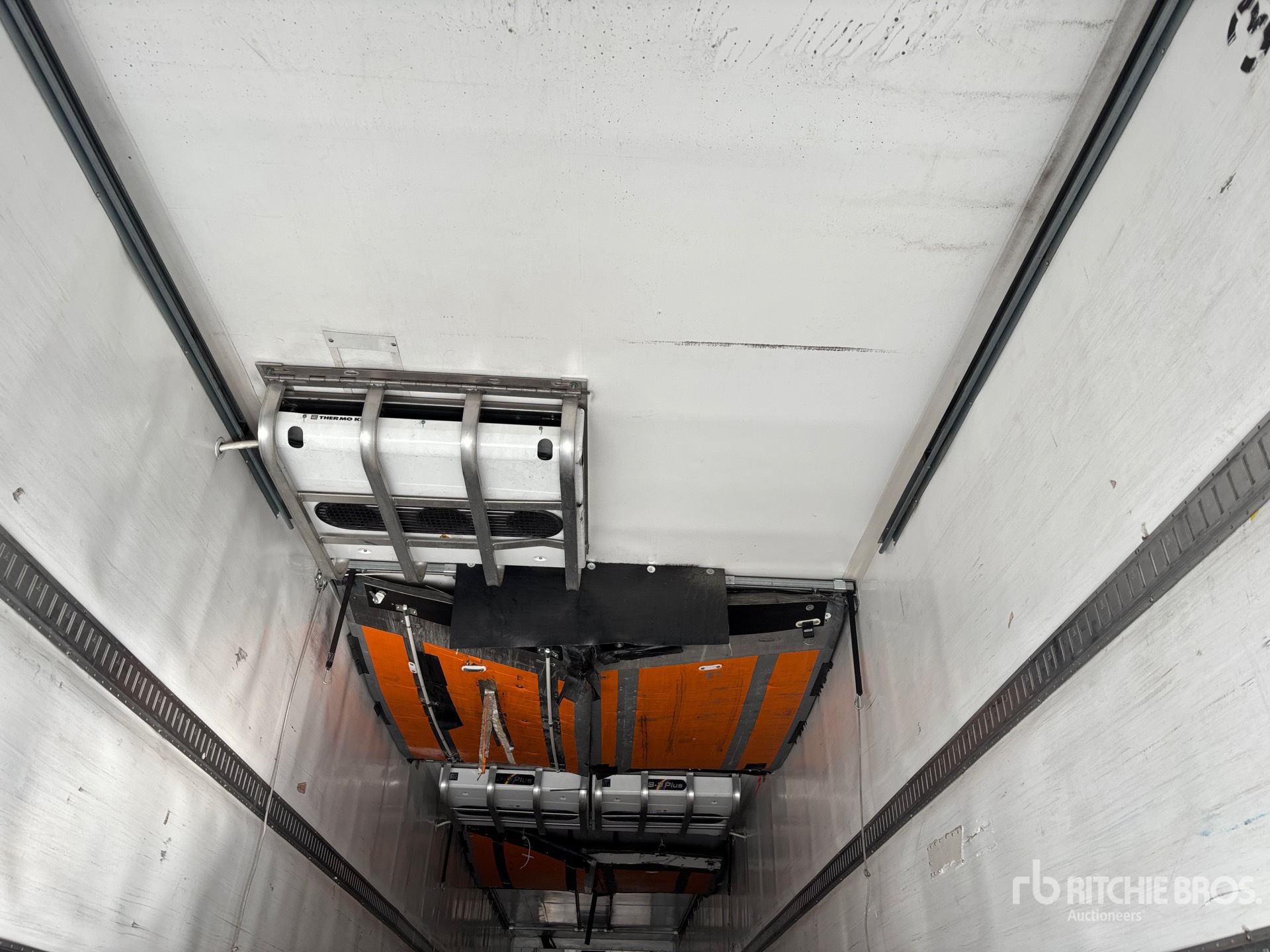 2016 Hyundai 53 FT X 102 IN T/A MULTI -TEMP