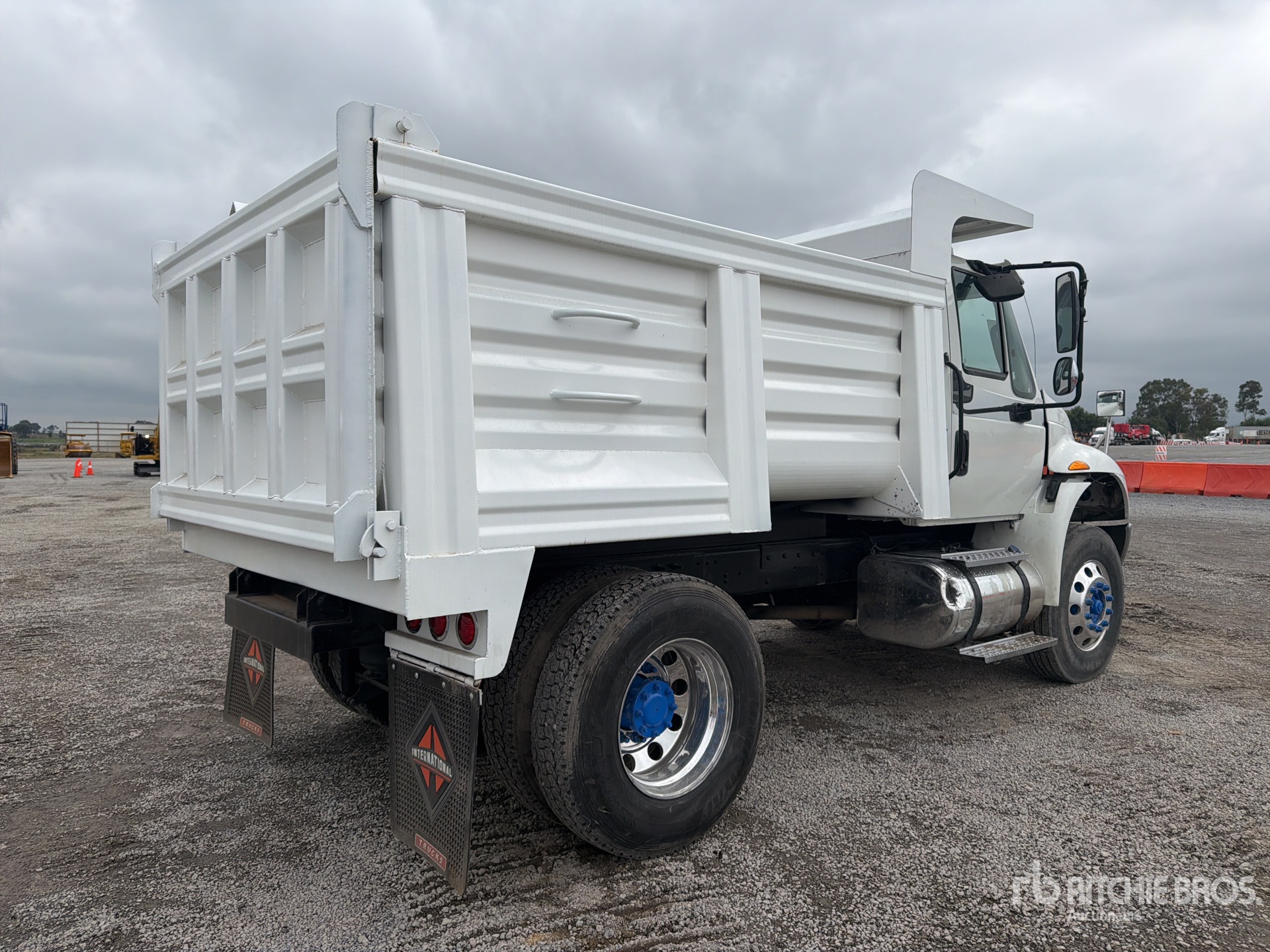 2014 International 4400