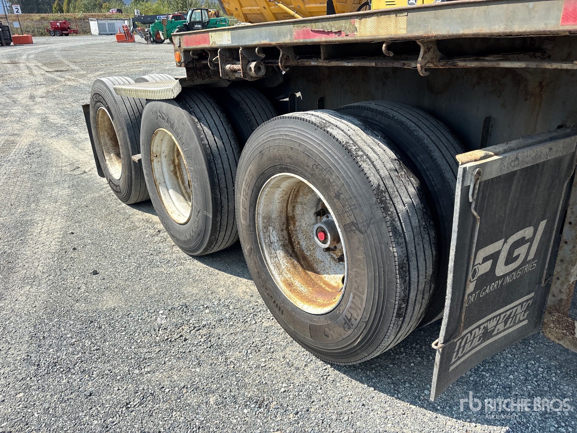 2014 Load King  32 FT SUPER B-TRAIN LEAD