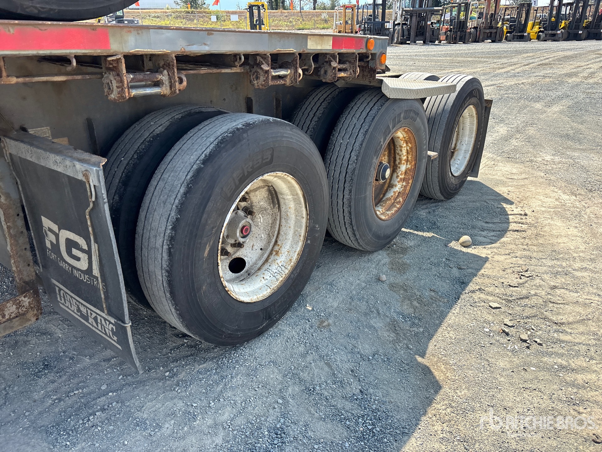 2014 Load King  32 FT SUPER B-TRAIN LEAD