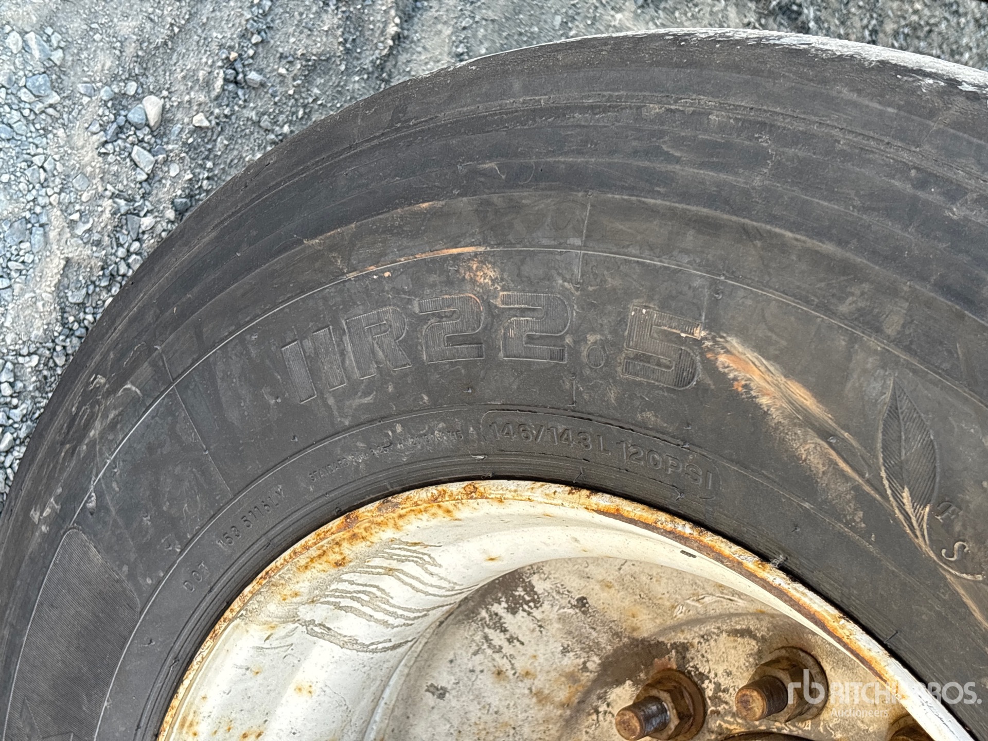 2014 Load King  32 FT SUPER B-TRAIN LEAD