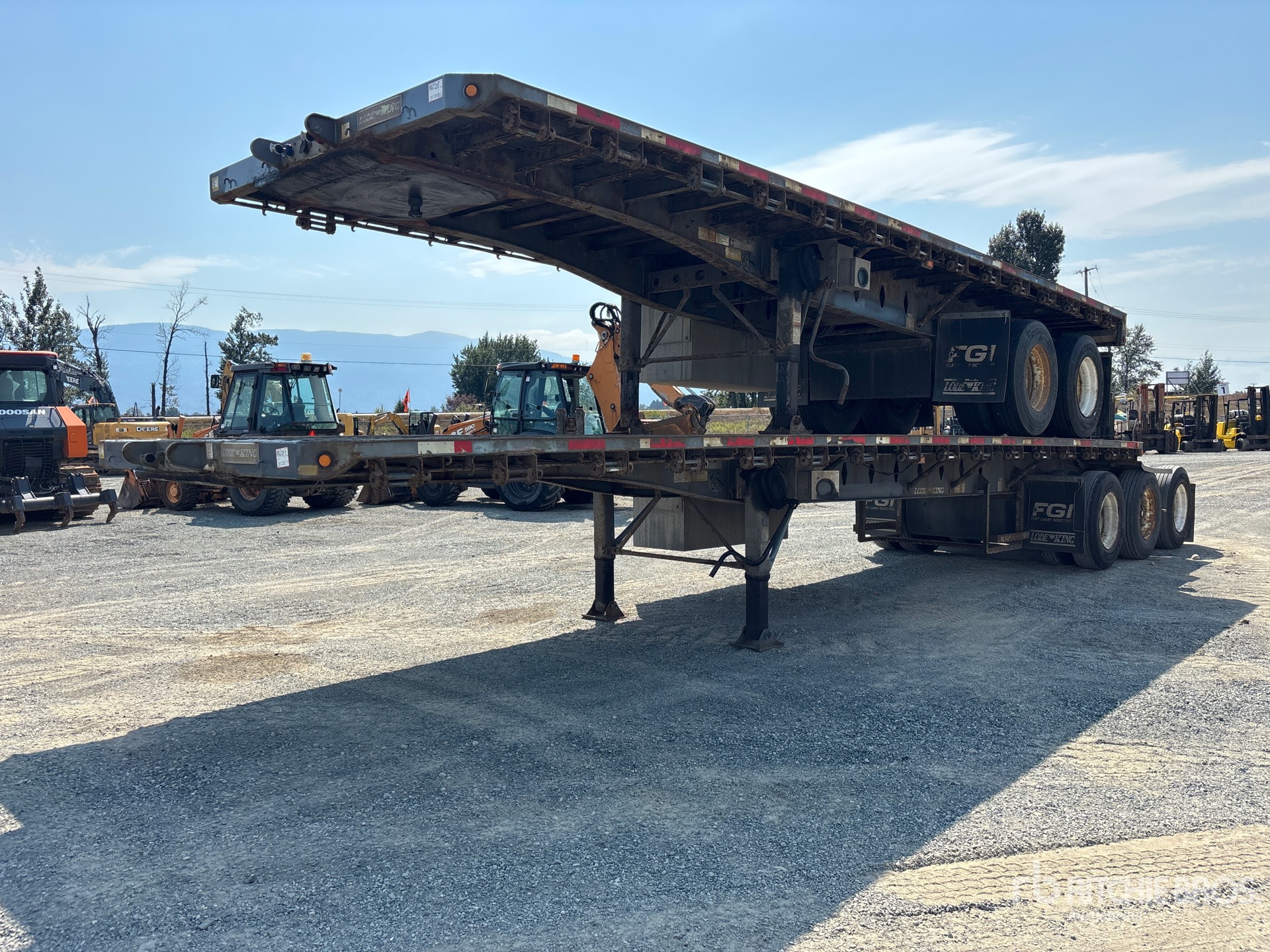 2014 Load King  32 FT SUPER B-TRAIN LEAD