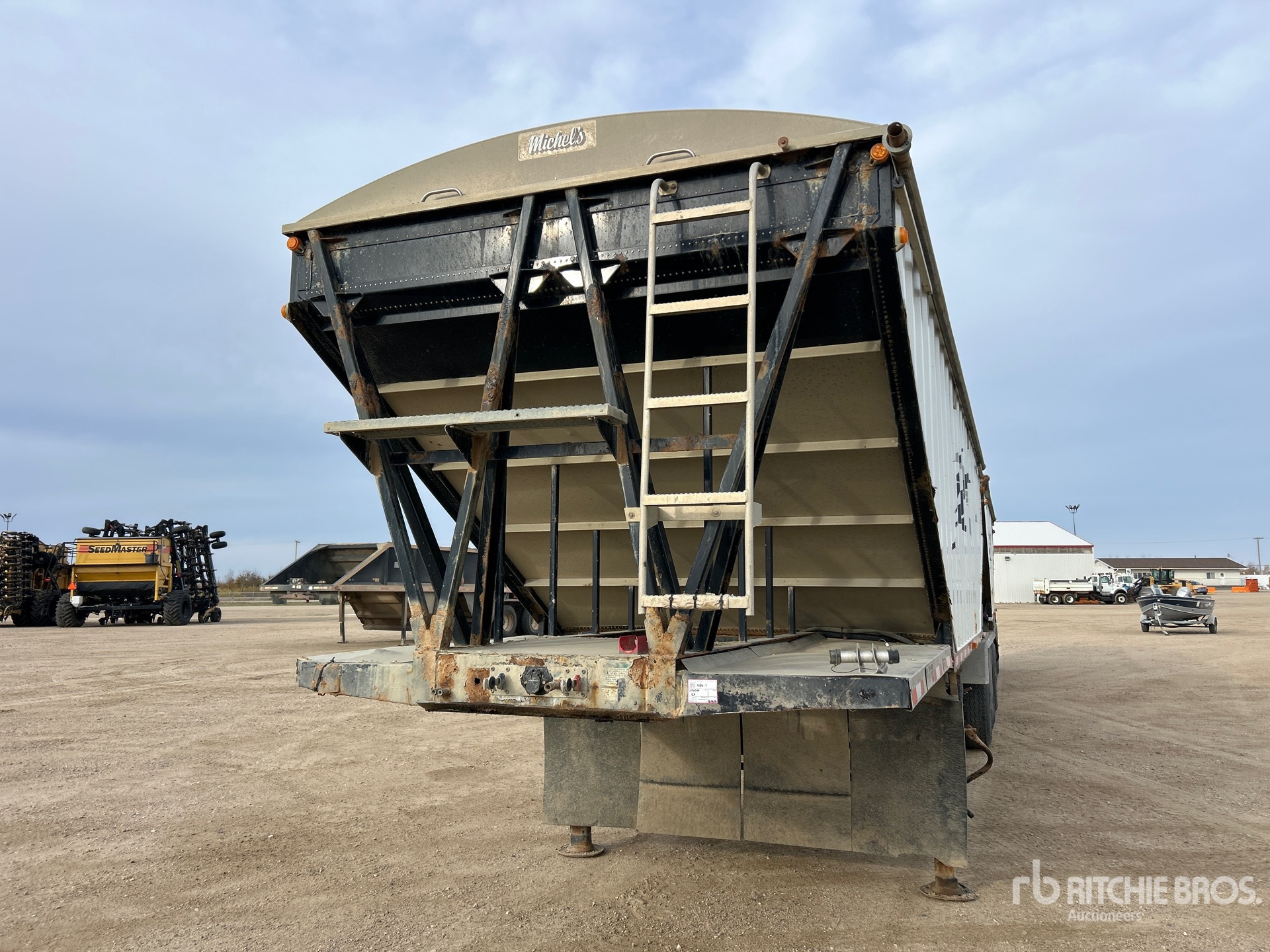 2013 Load King  SUPER B-TRAIN