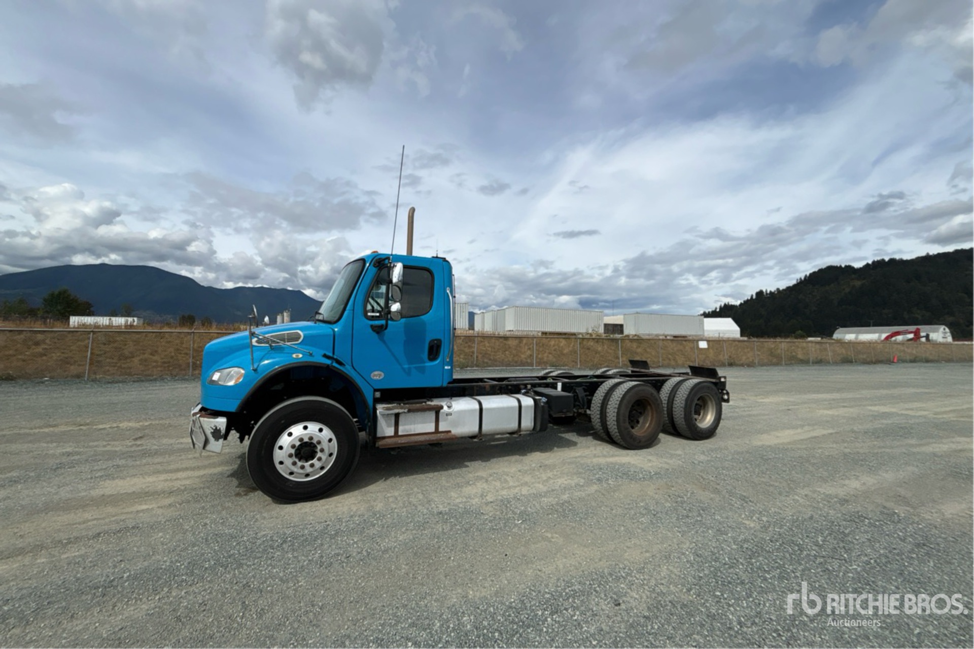 2017 Freightliner M2 106