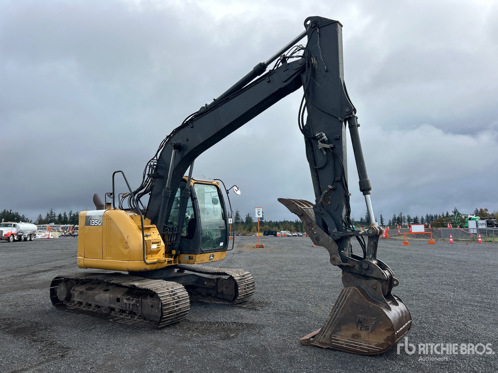 2014 John Deere 135G