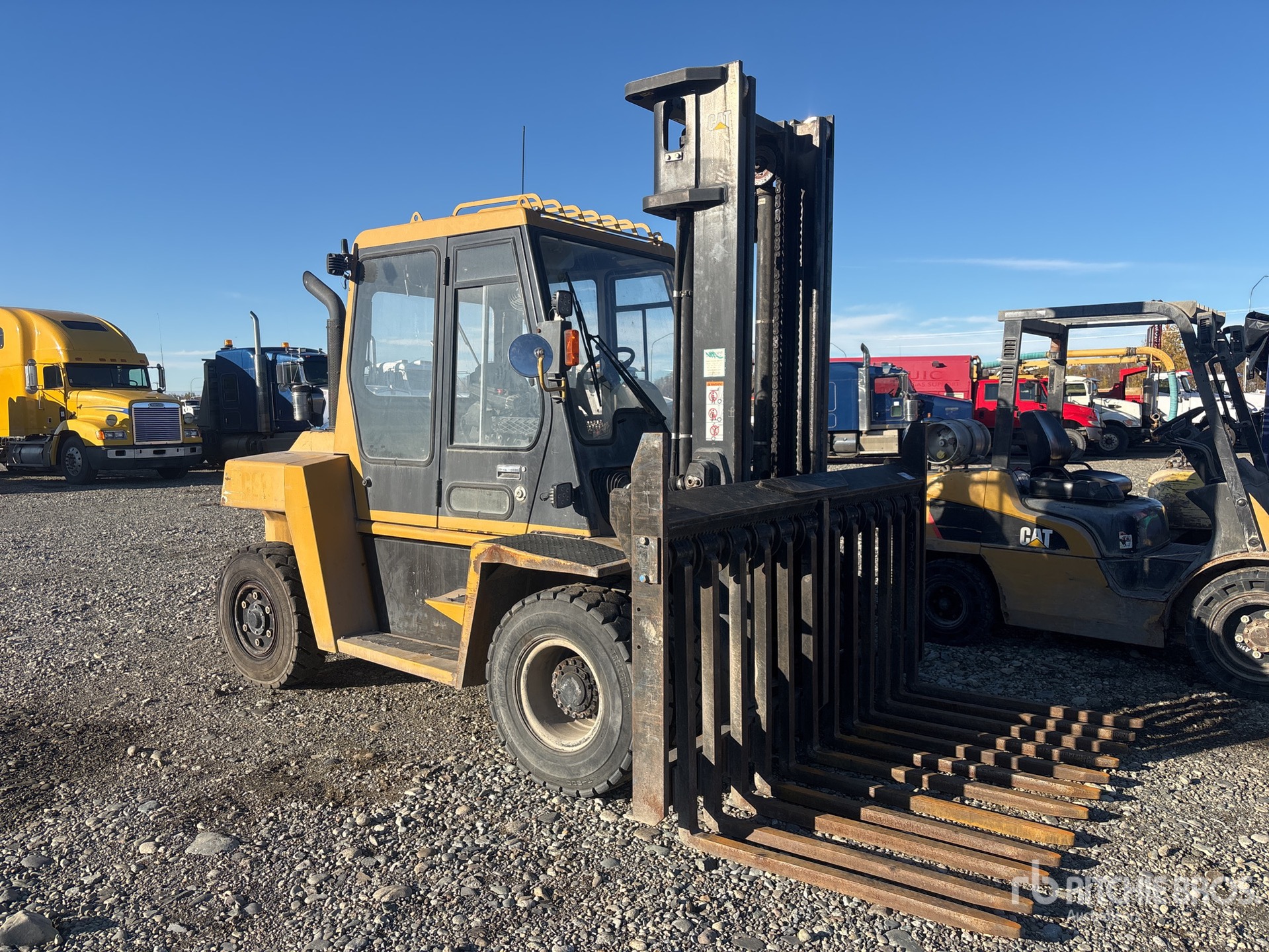 2011 Caterpillar DP70E