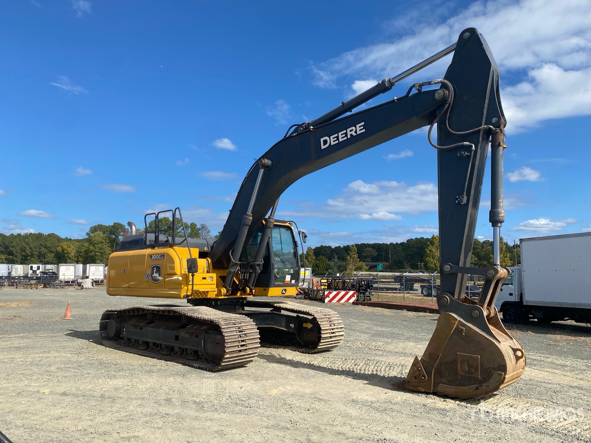 2022 John Deere 300G LC