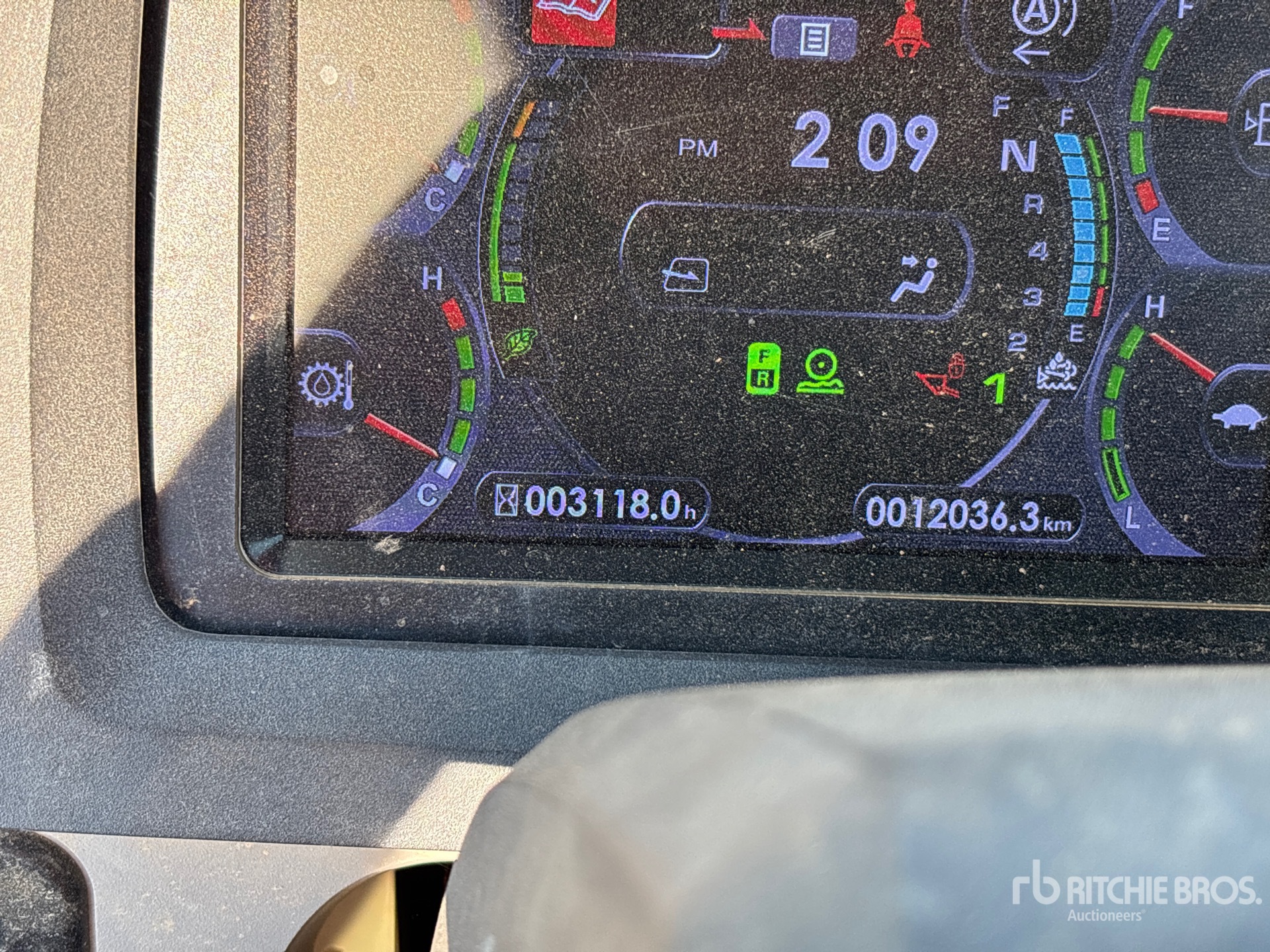 2023 Komatsu WA320-8