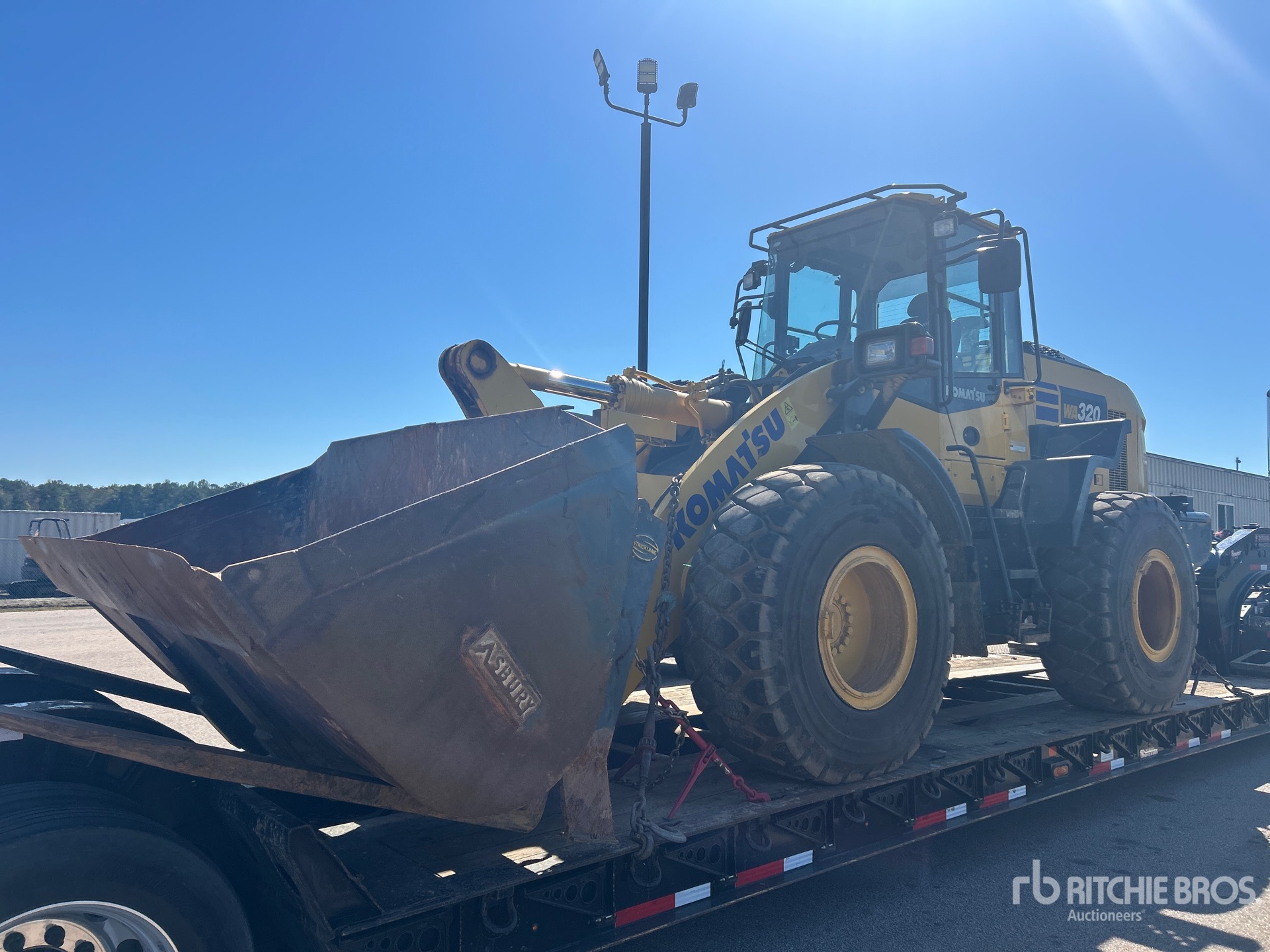 Photo of 2023 Komatsu WA320-8