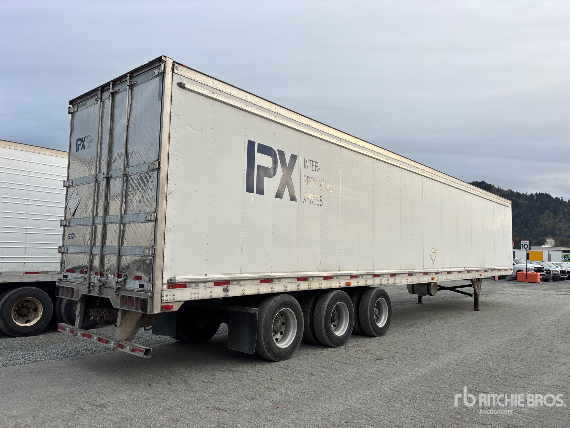 2013 Utility 53 FT X 102 IN TRI/A
