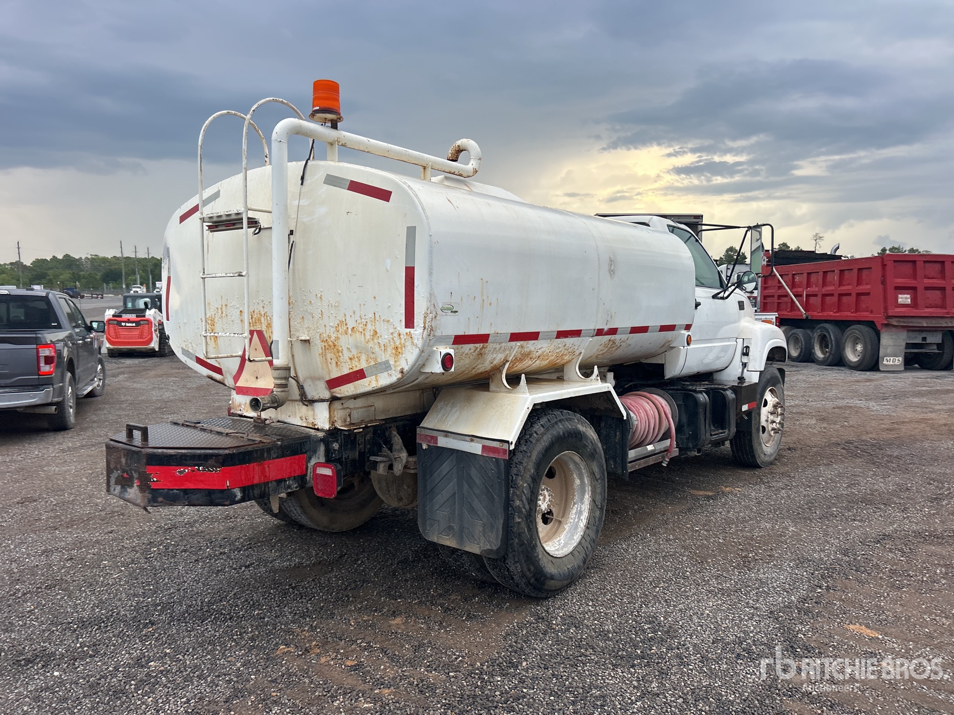 2000 Chevrolet C7500
