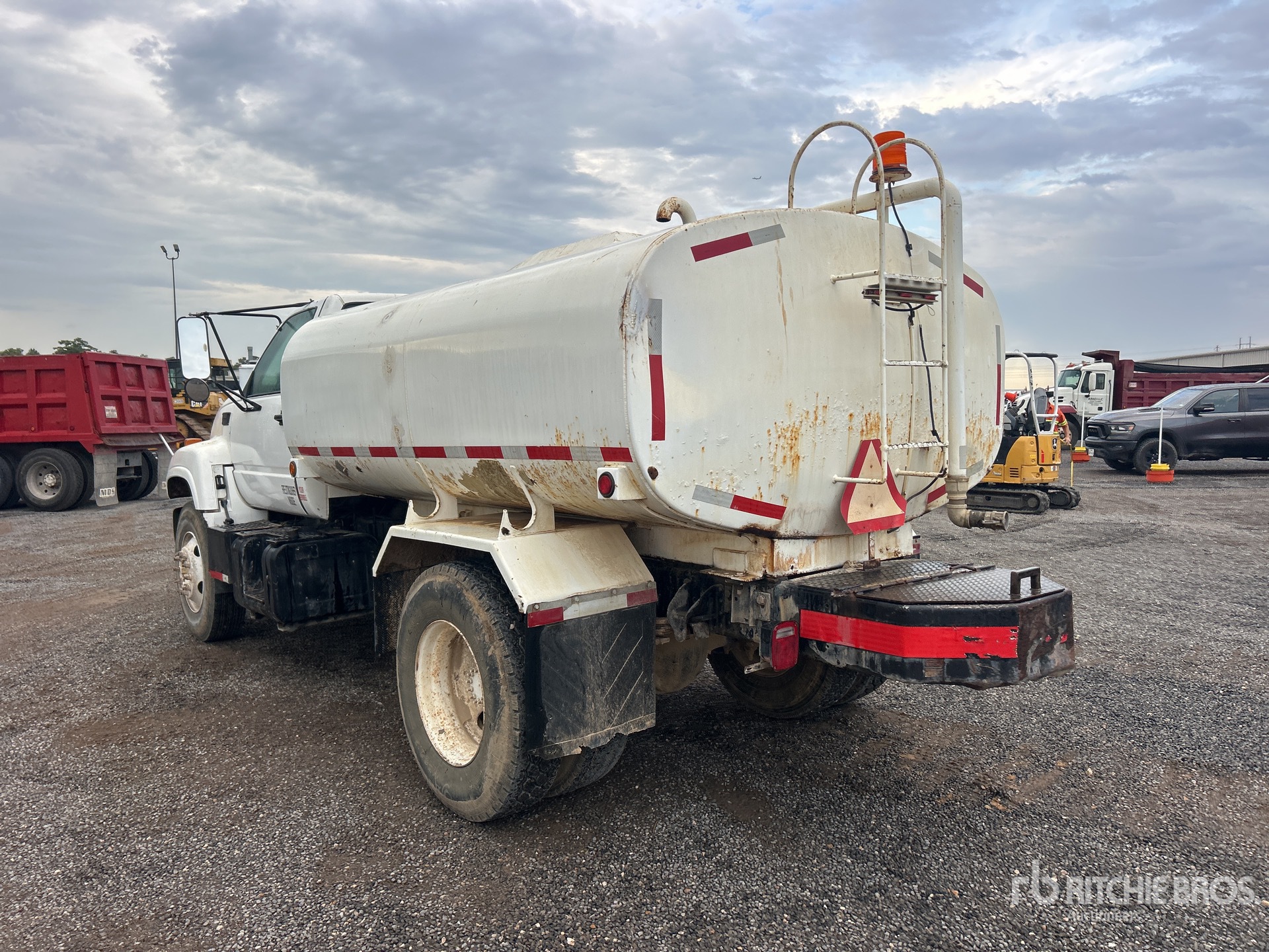 2000 Chevrolet C7500
