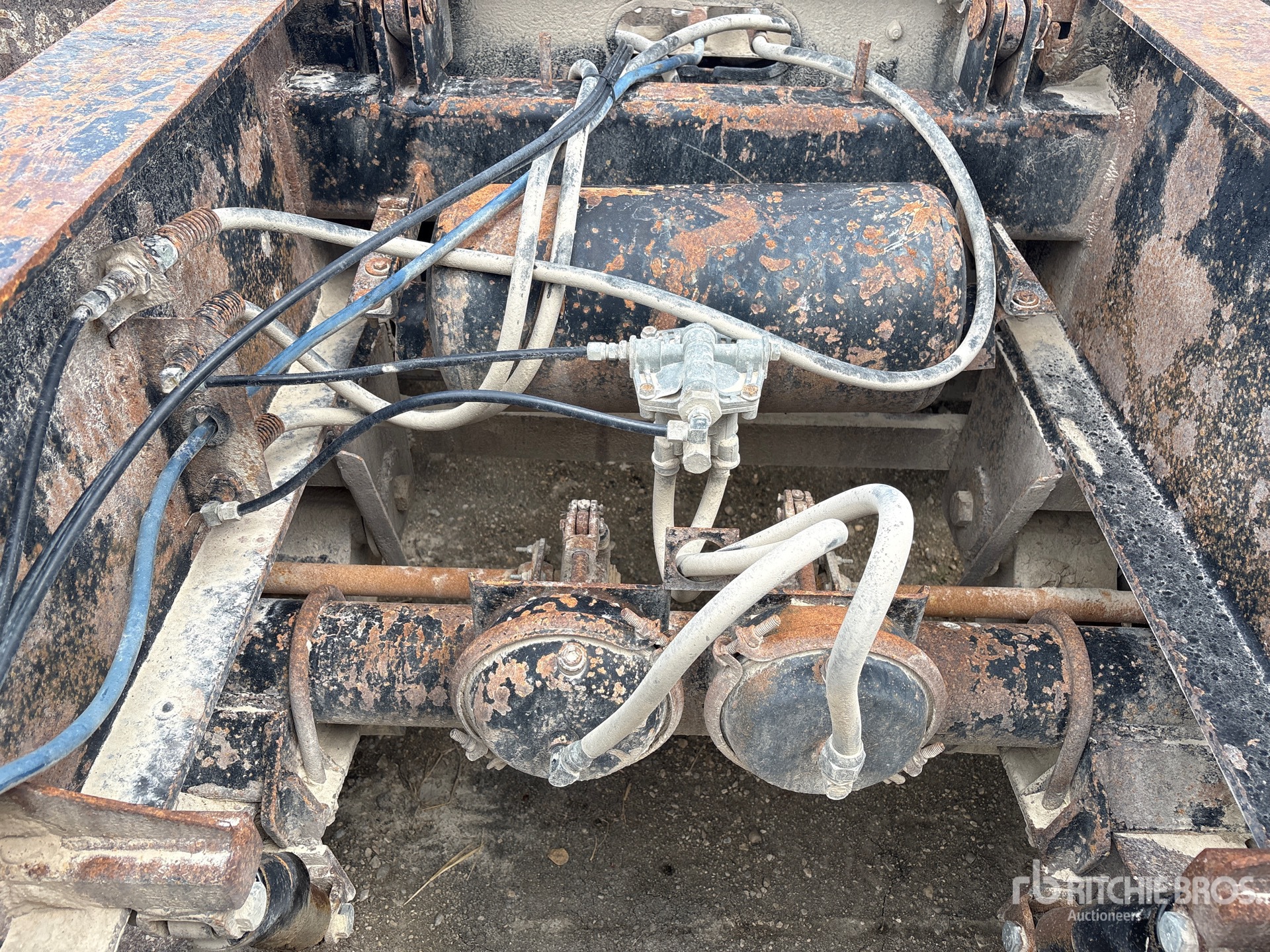 1995 Trail King T/A EXTENDABLE REMOVABLE GOOSENECK
