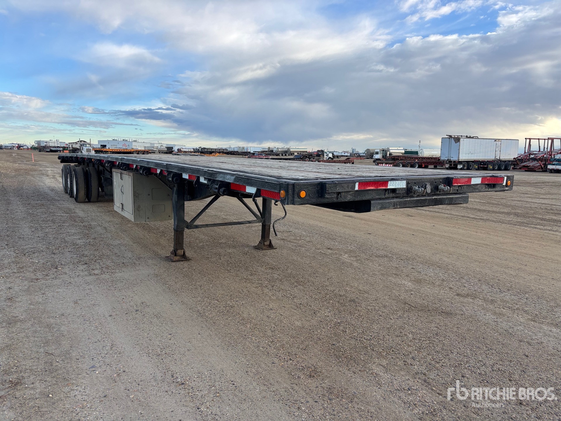 2015 Load King  53 FT TRI/A