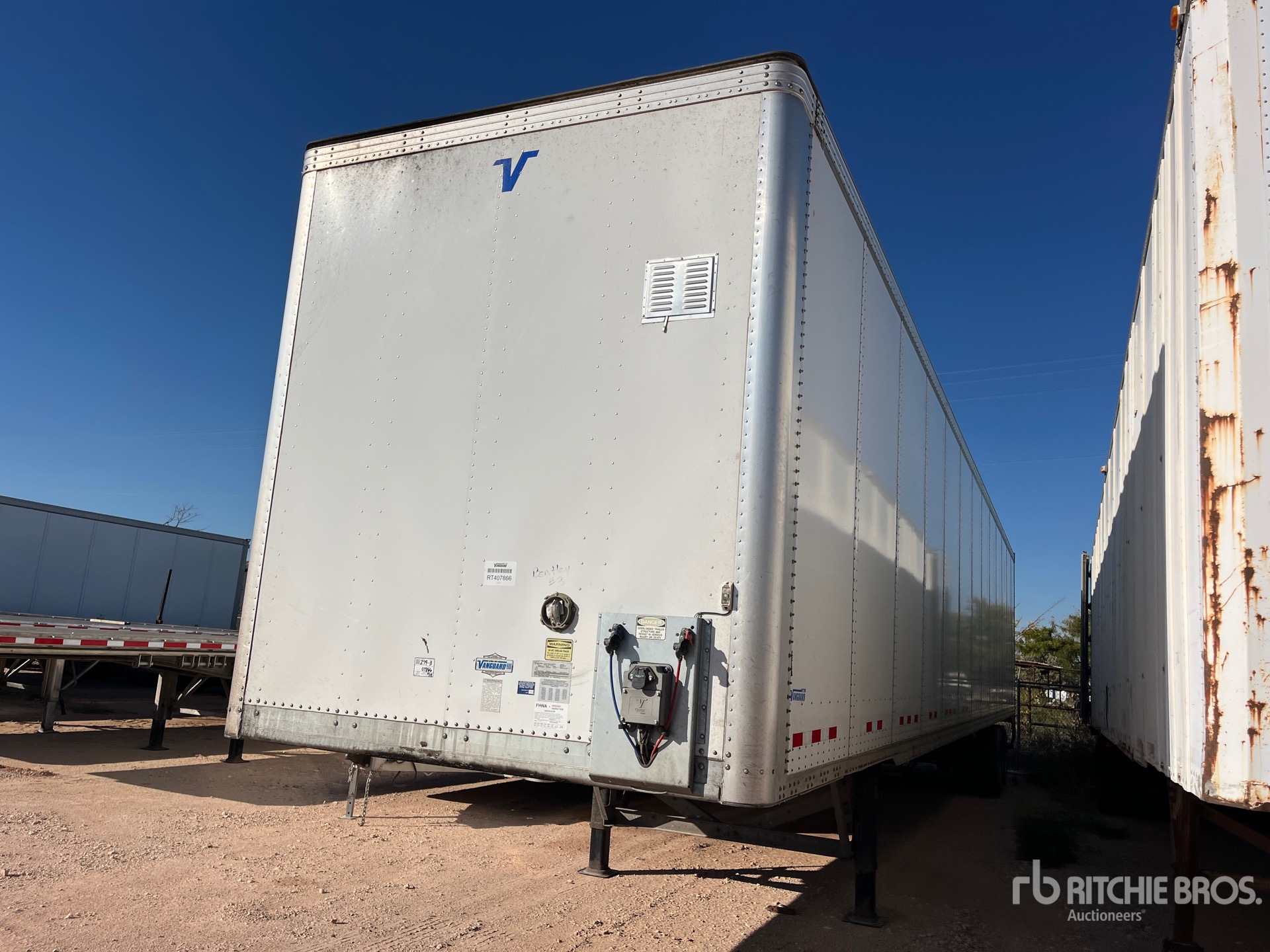 Photo of 2024 Vanguard 53 ft T/A