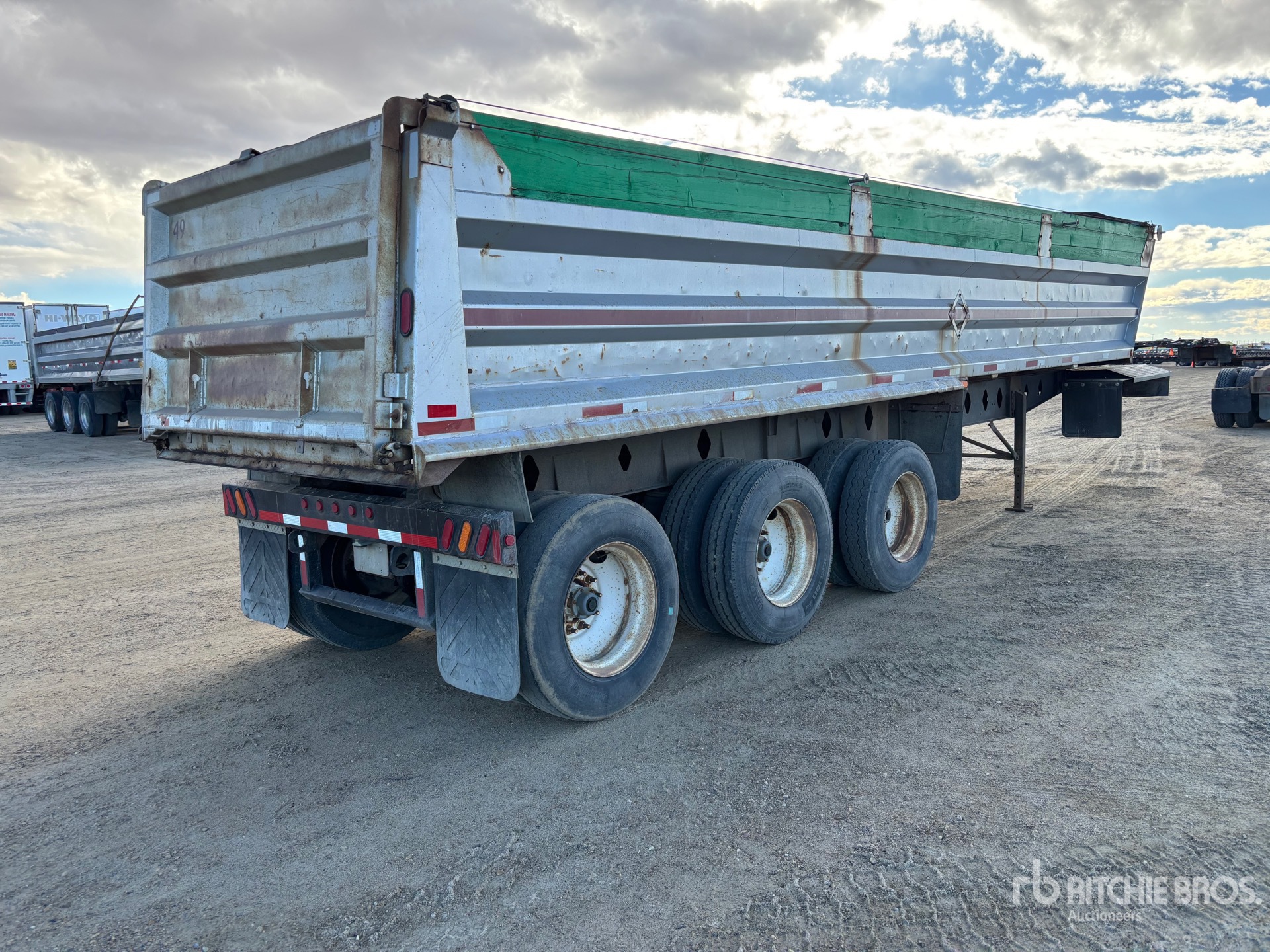 2008 Cross Country 33 FT TRI/A