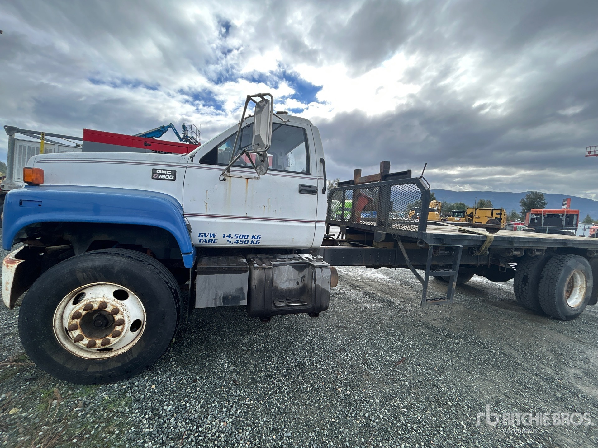 1999 GMC 7500 TOP KICK